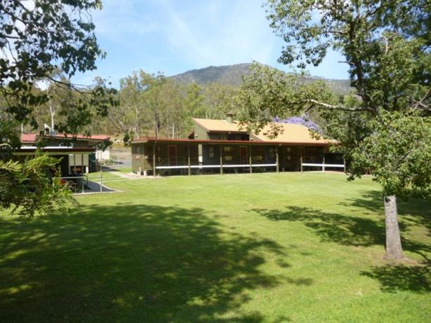 Bungalow with Fan photo 2