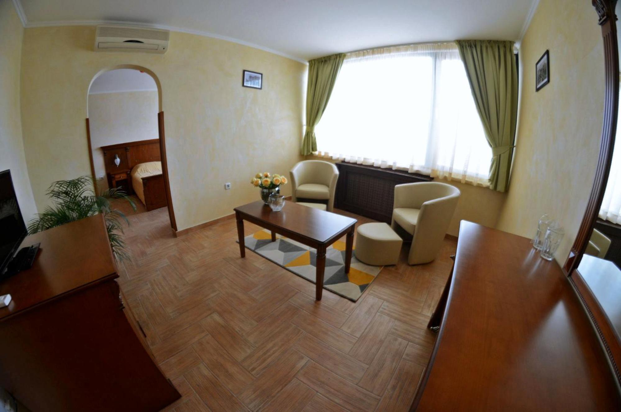 One-Bedroom Suite