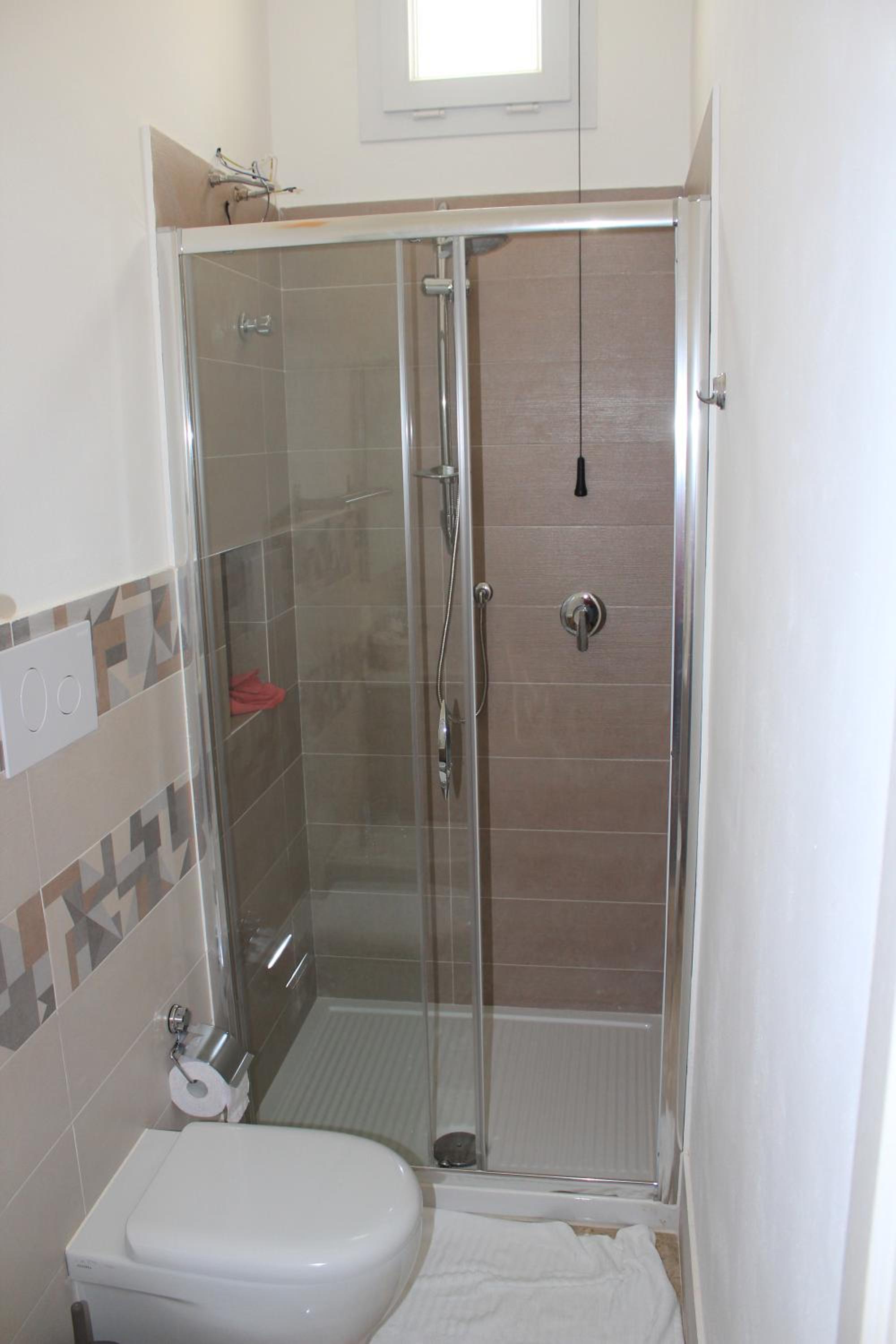 Large Double or Twin Room - Photo 3