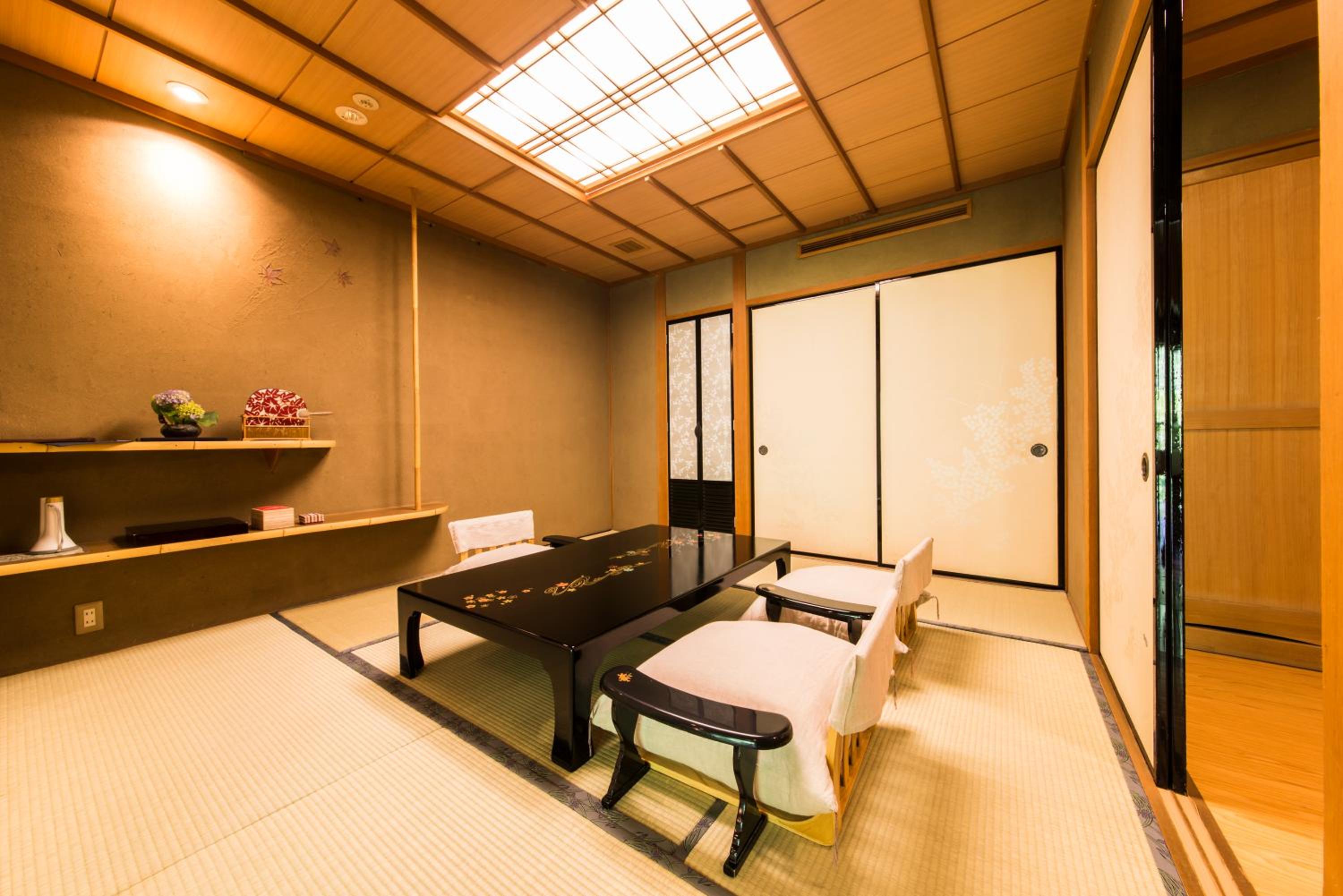 Room with Tatami Area and Open-Air Bath photo 1