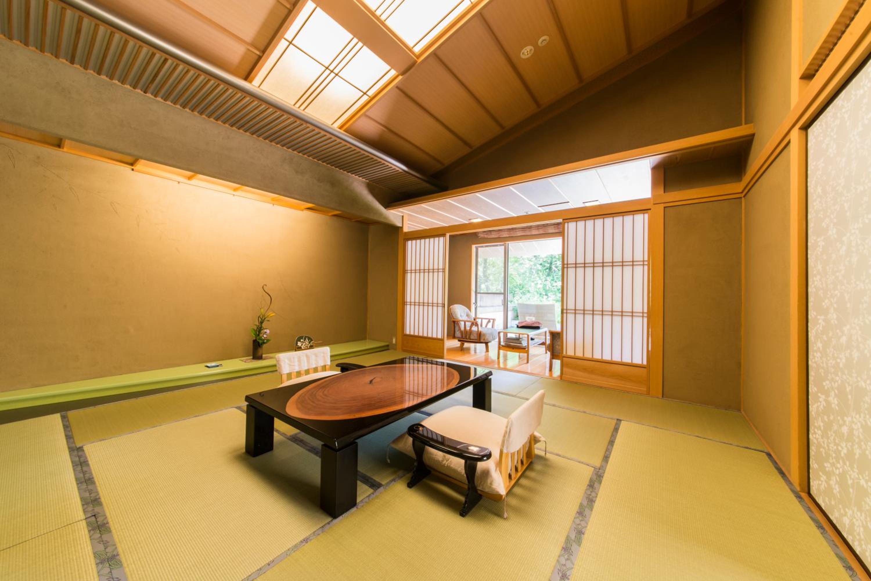 Japanese-Style Luxury Room with Open-Air Bath - Photo 1