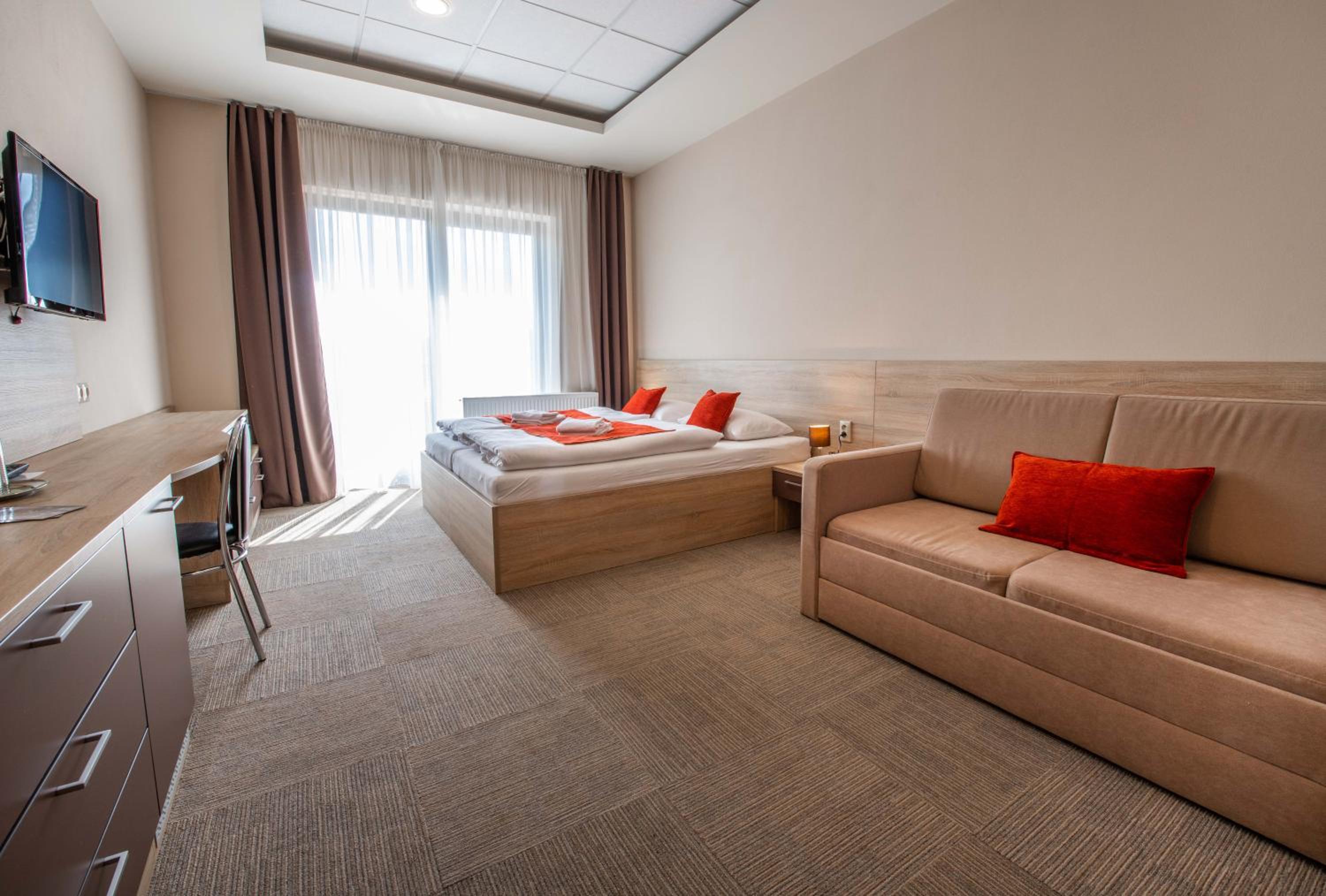 Double Room - Disability Access photo 1