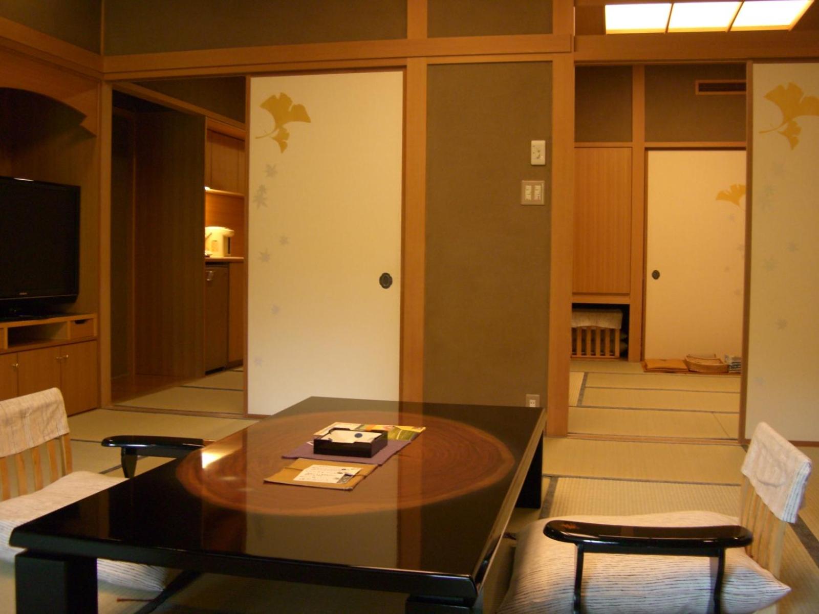 Japanese-Style Junior Suite with Open-Air Bath  photo 1