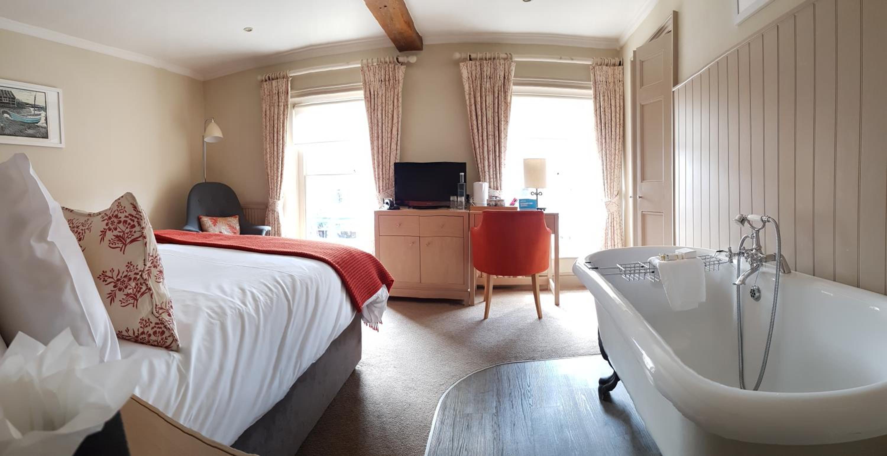 Suite photo 1