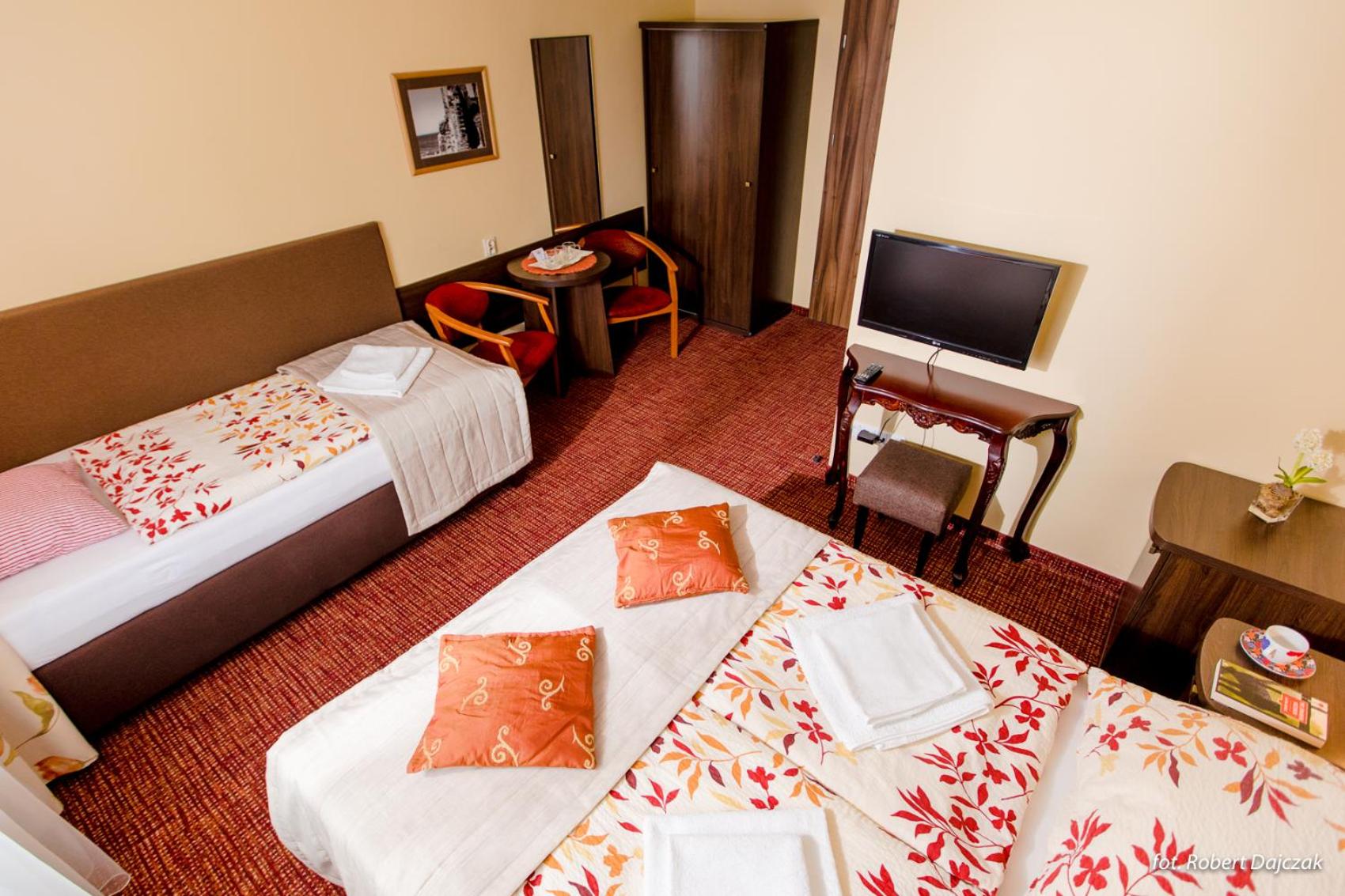 Triple Room - Photo 14