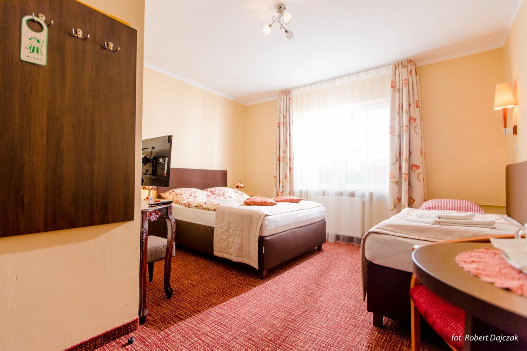 Triple Room - Photo 12