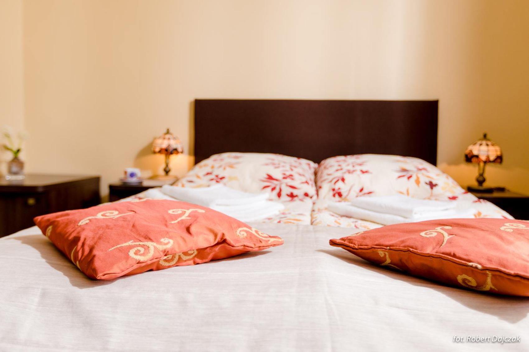 Double or Twin Room - Photo 2