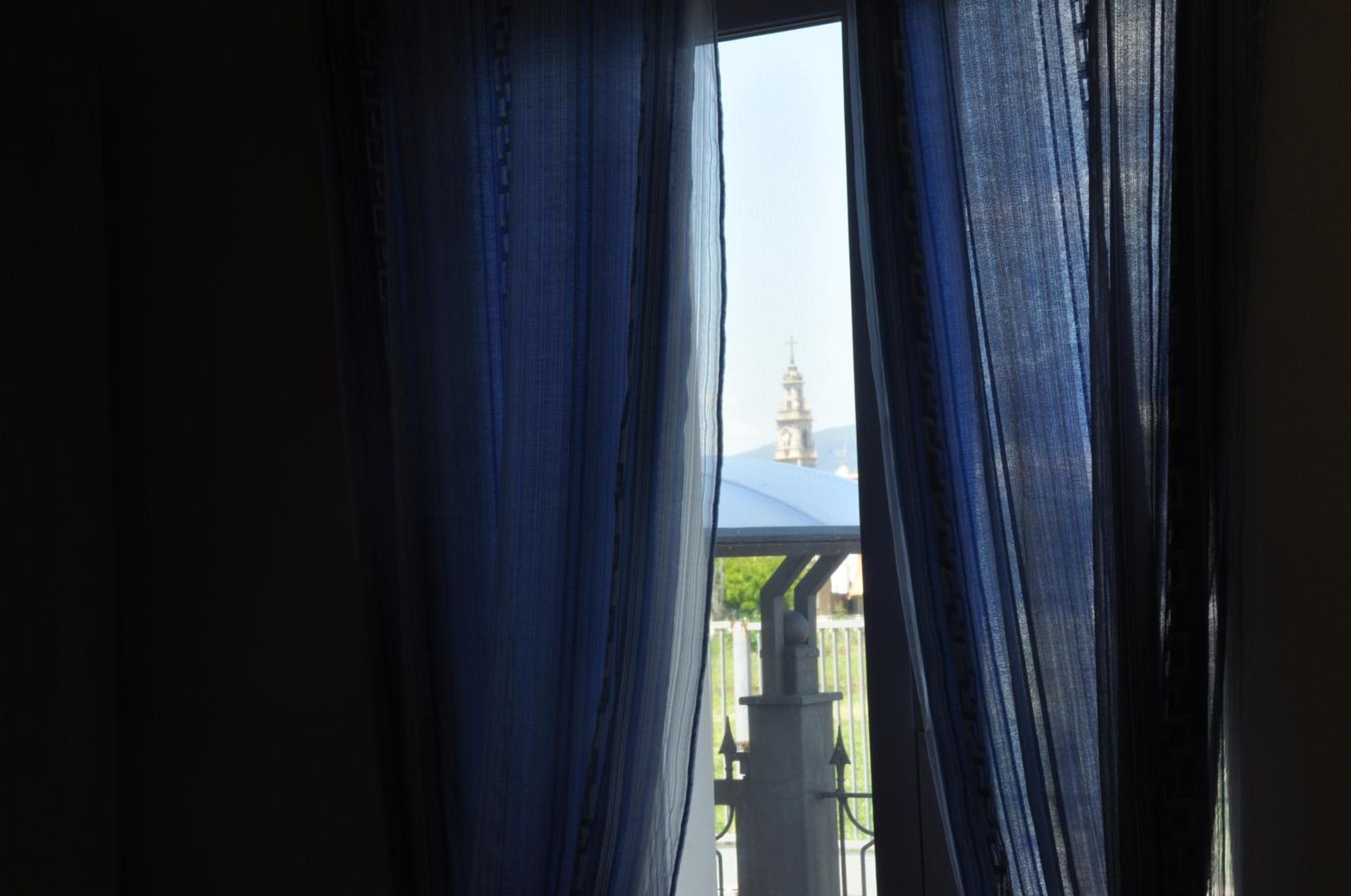 Triple Room with View - Photo 5