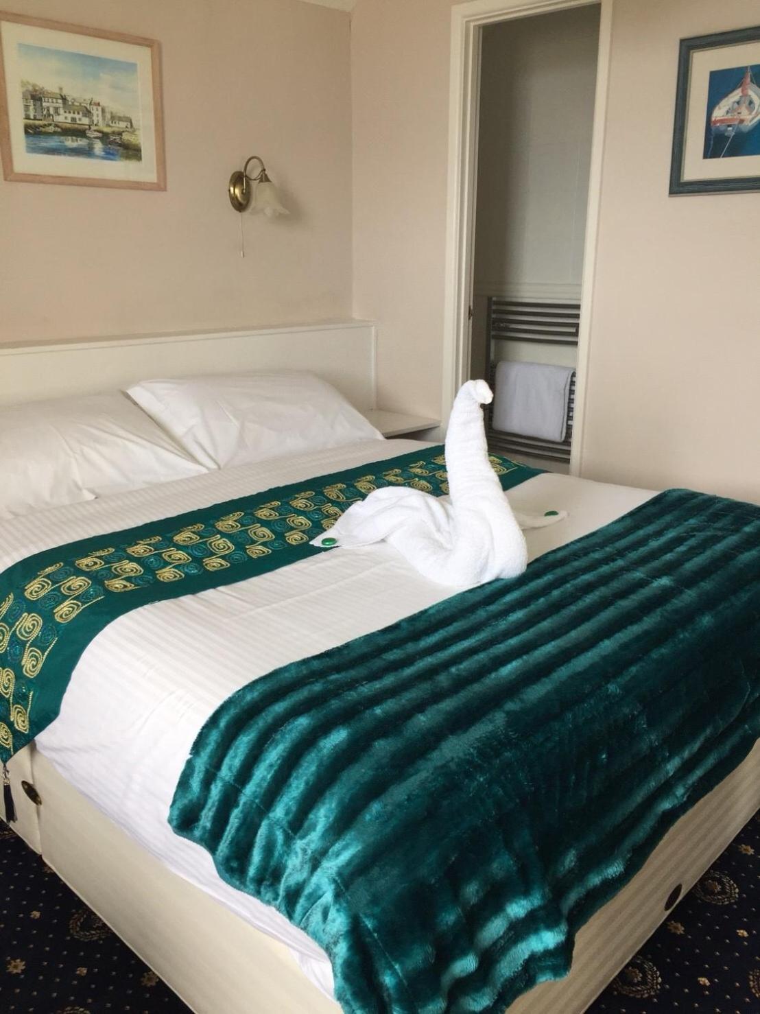 Medium Double Room with Sea Views - Room 10 photo 1