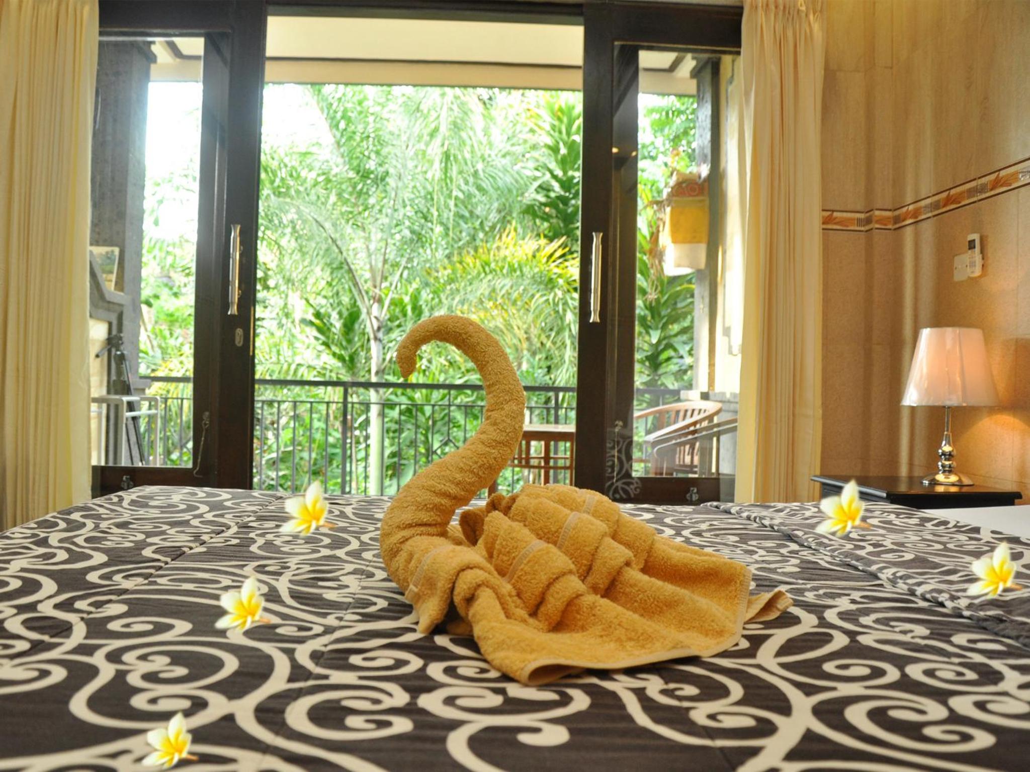 Double Room with Balcony - Photo 18