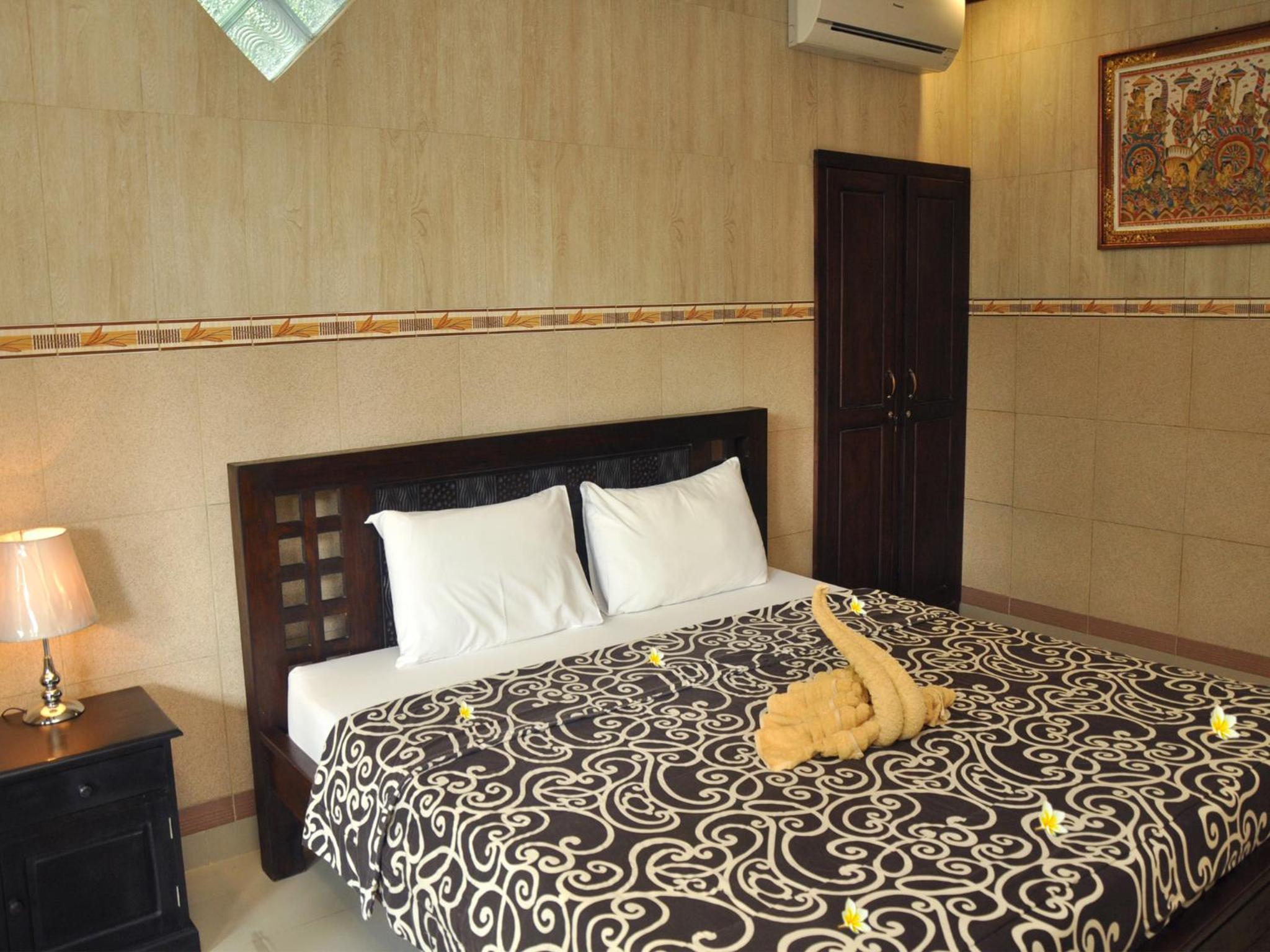 Double Room with Balcony - Photo 15