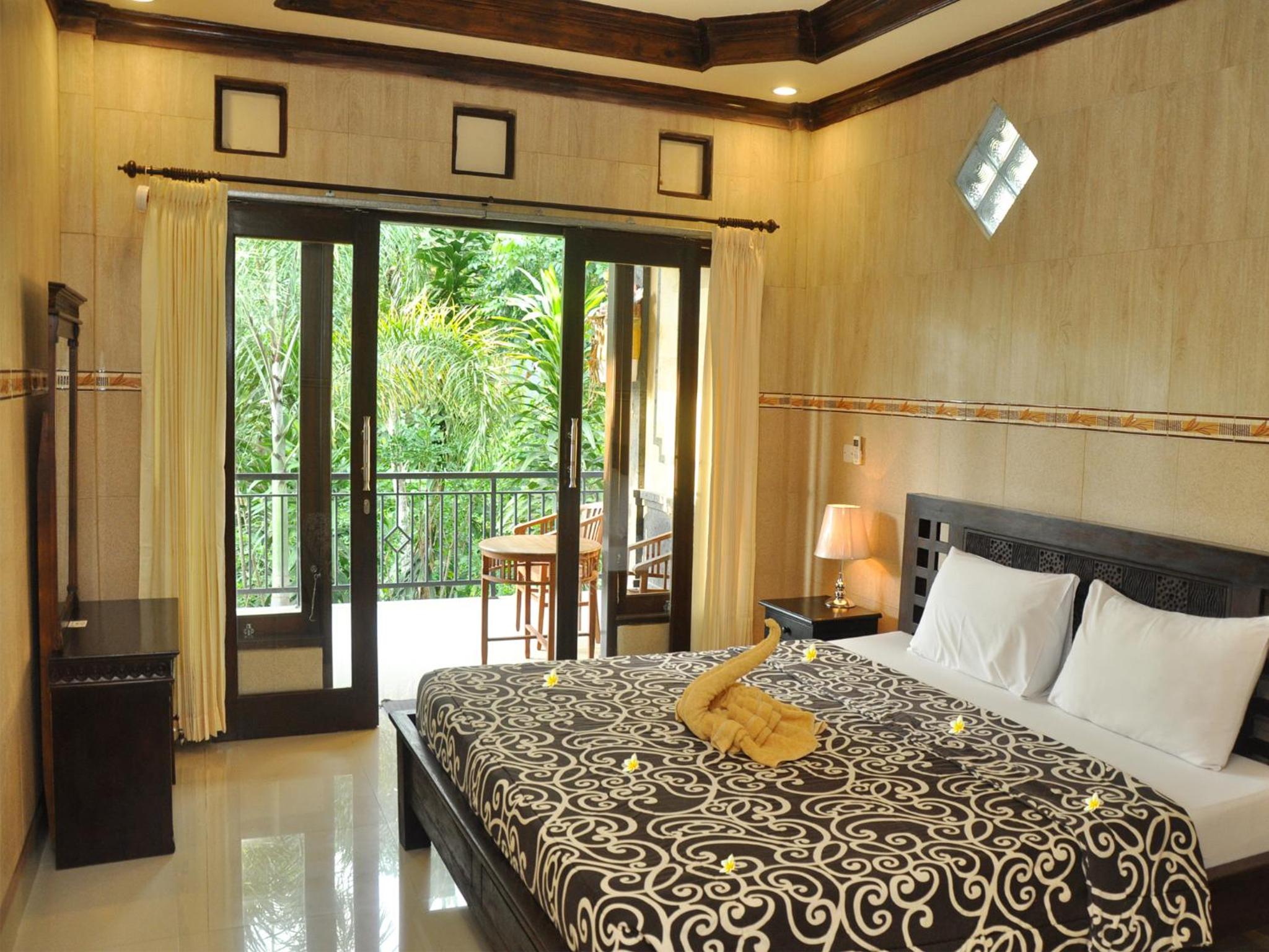 Double Room with Balcony - Photo 13