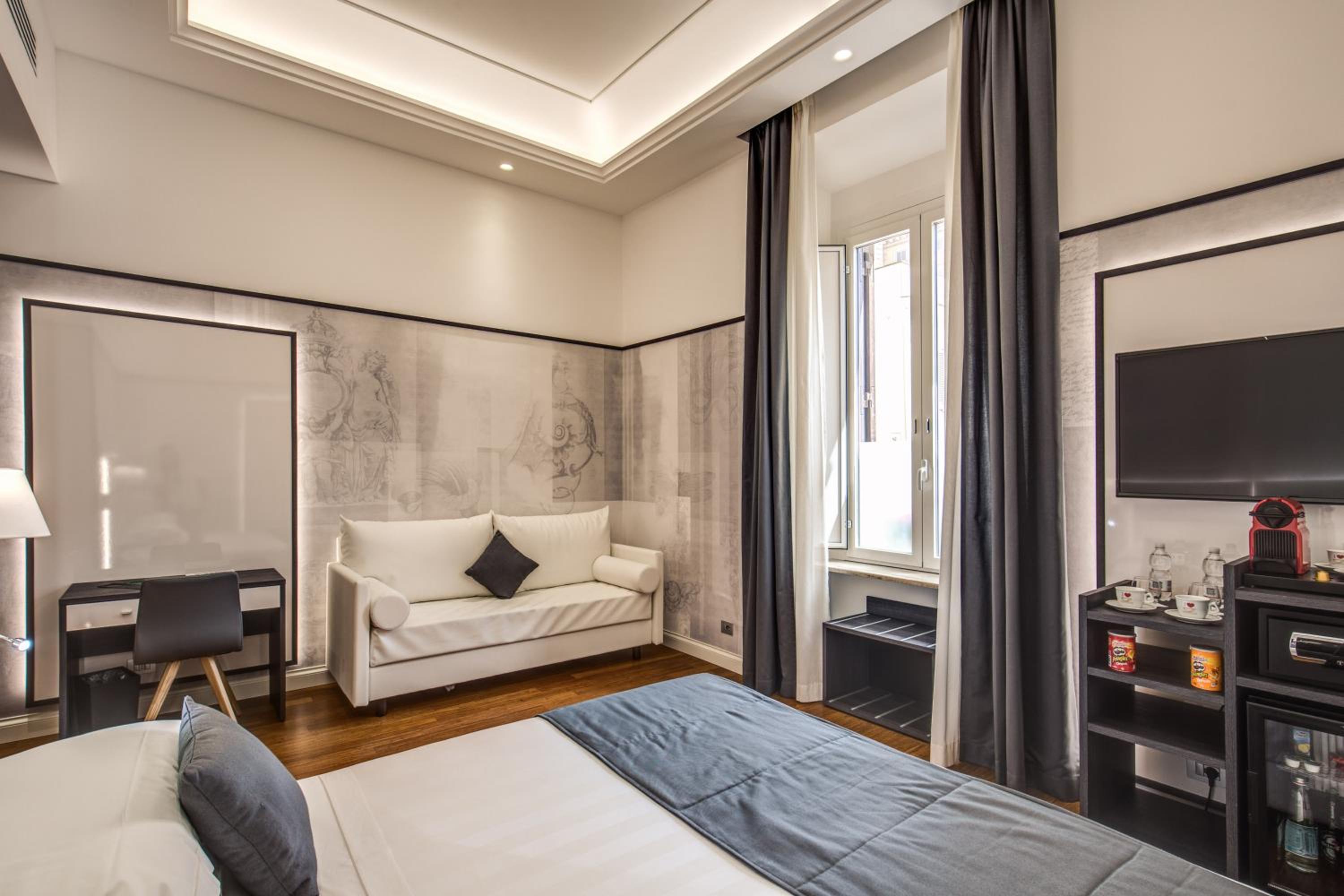 Deluxe Double or Twin Room