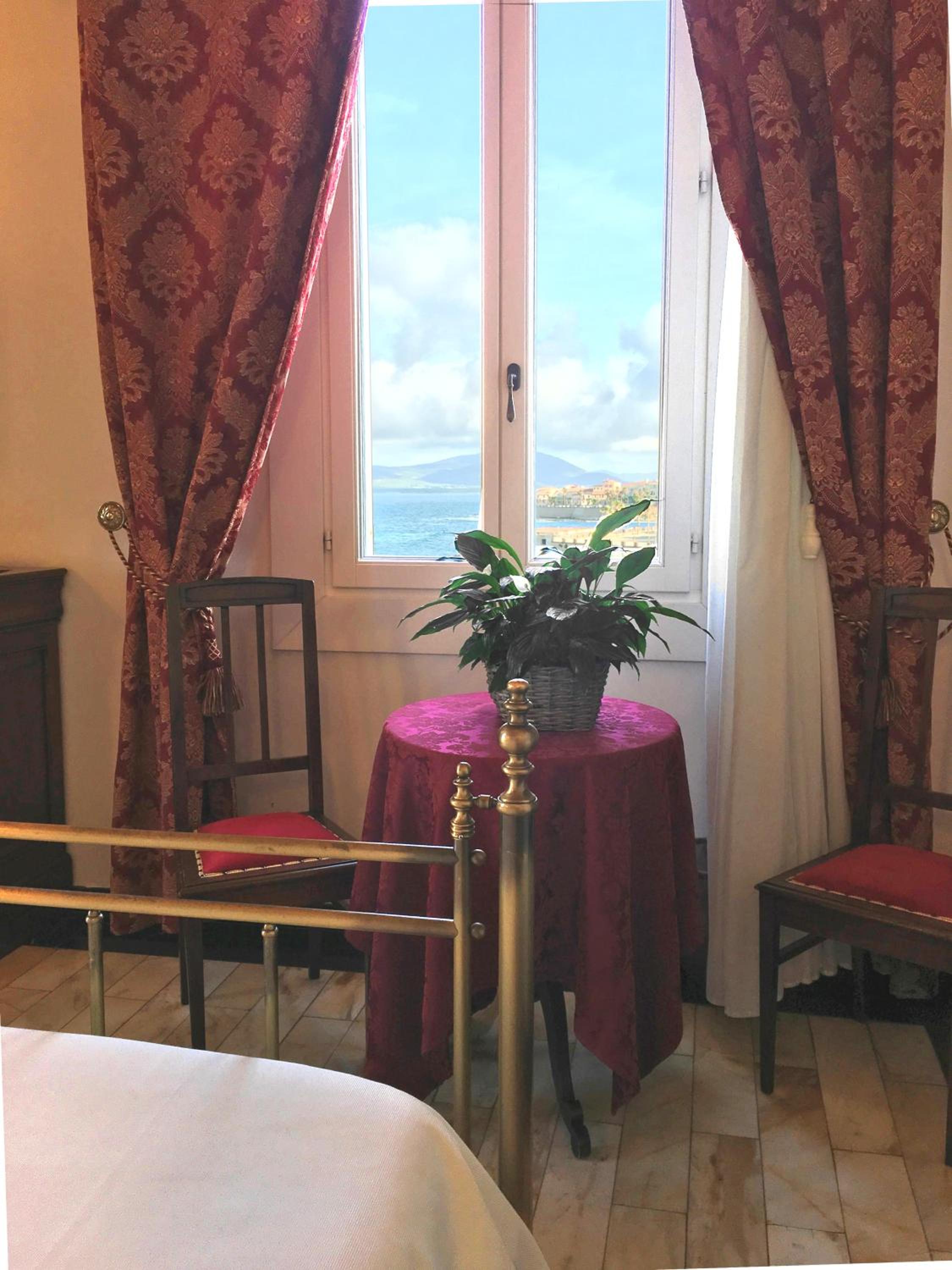 Double Room with Sea View photo 2