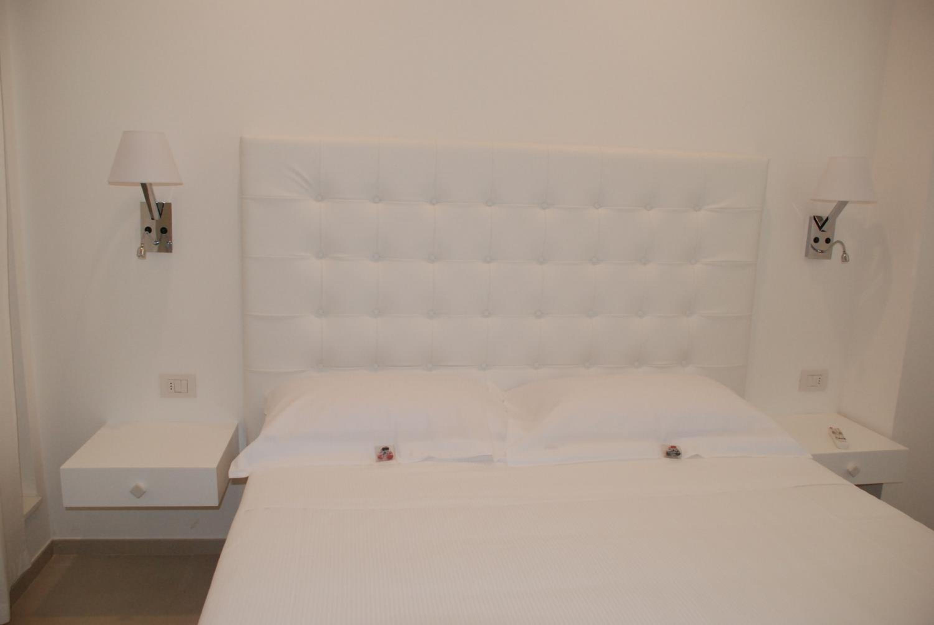 Deluxe Double or Twin Room photo 2