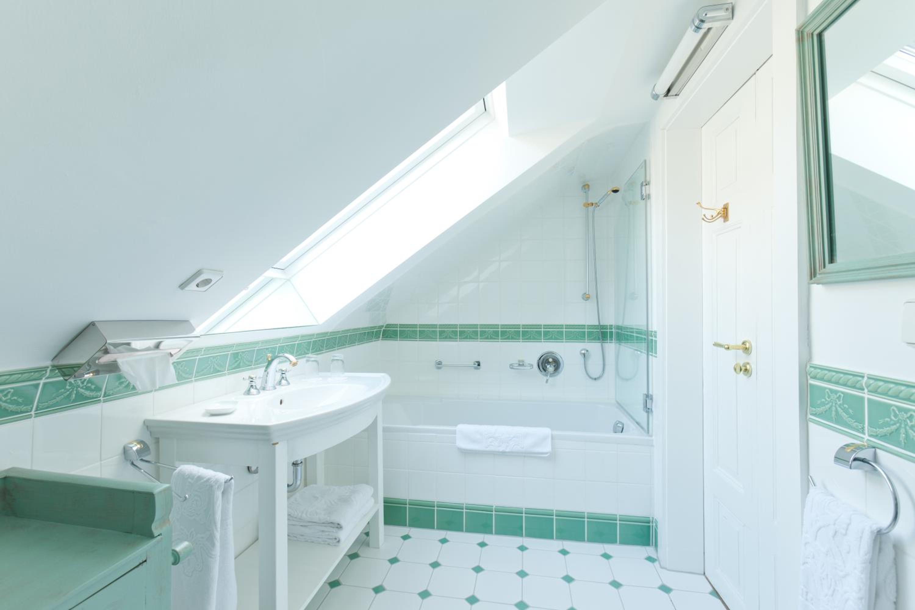 Superior Double Room - Photo 10