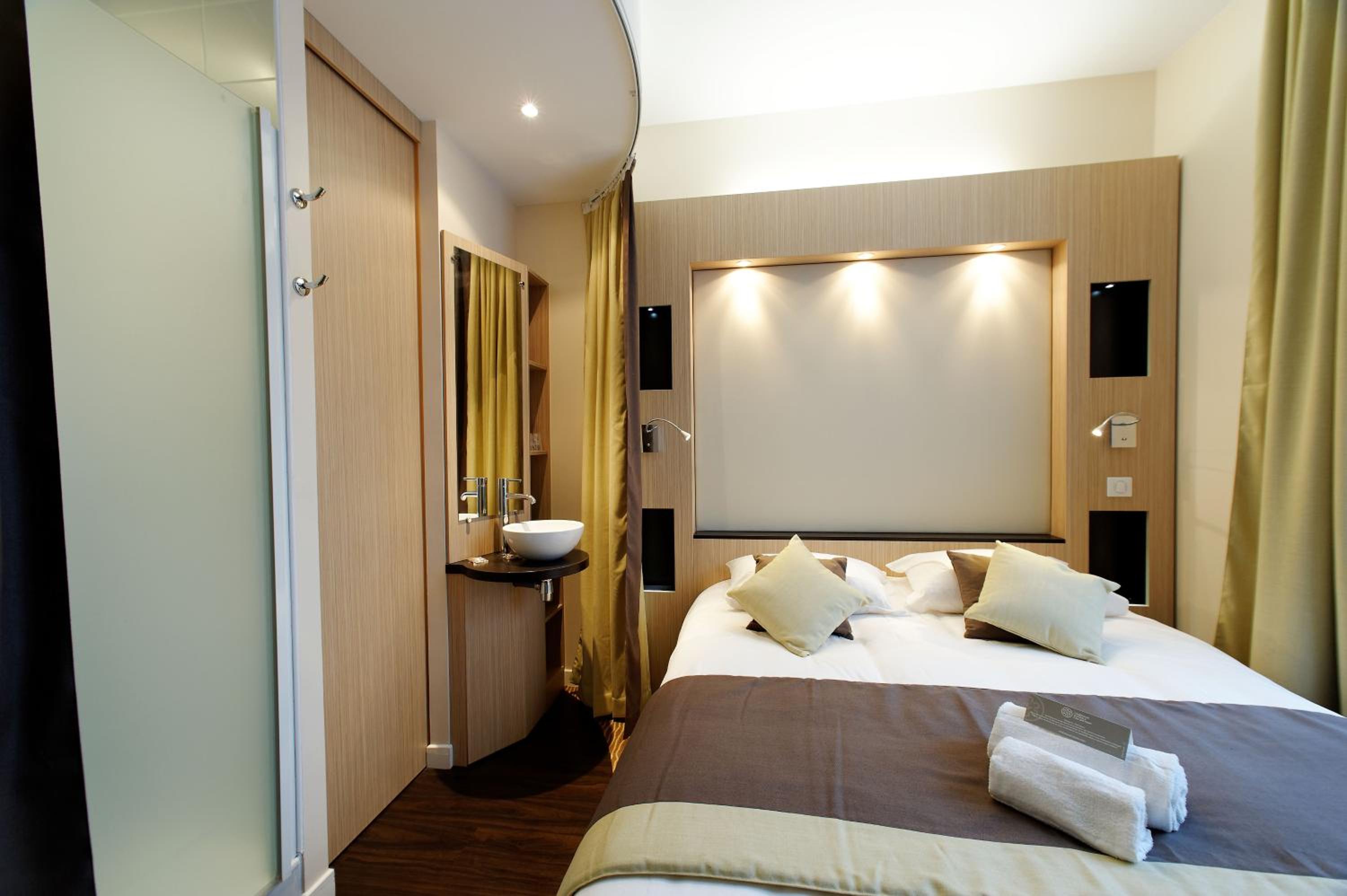 Cozy Double Room - Photo 3