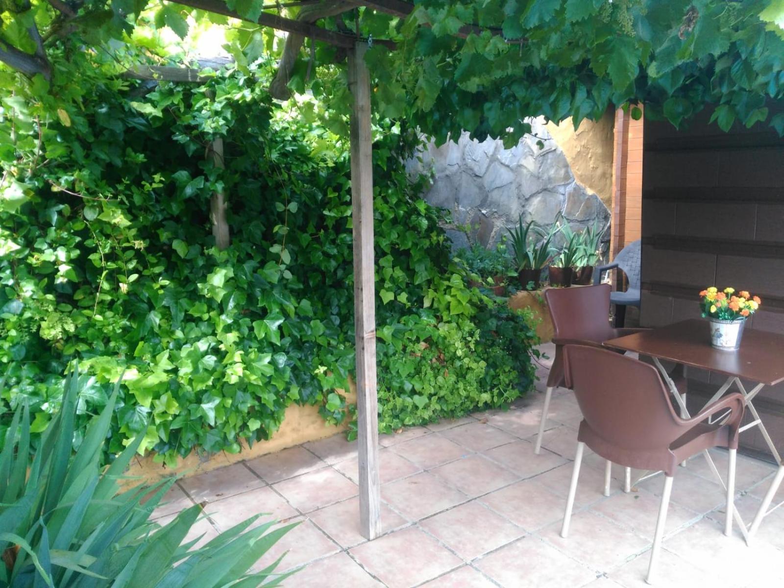 Family Bungalow - Photo 2