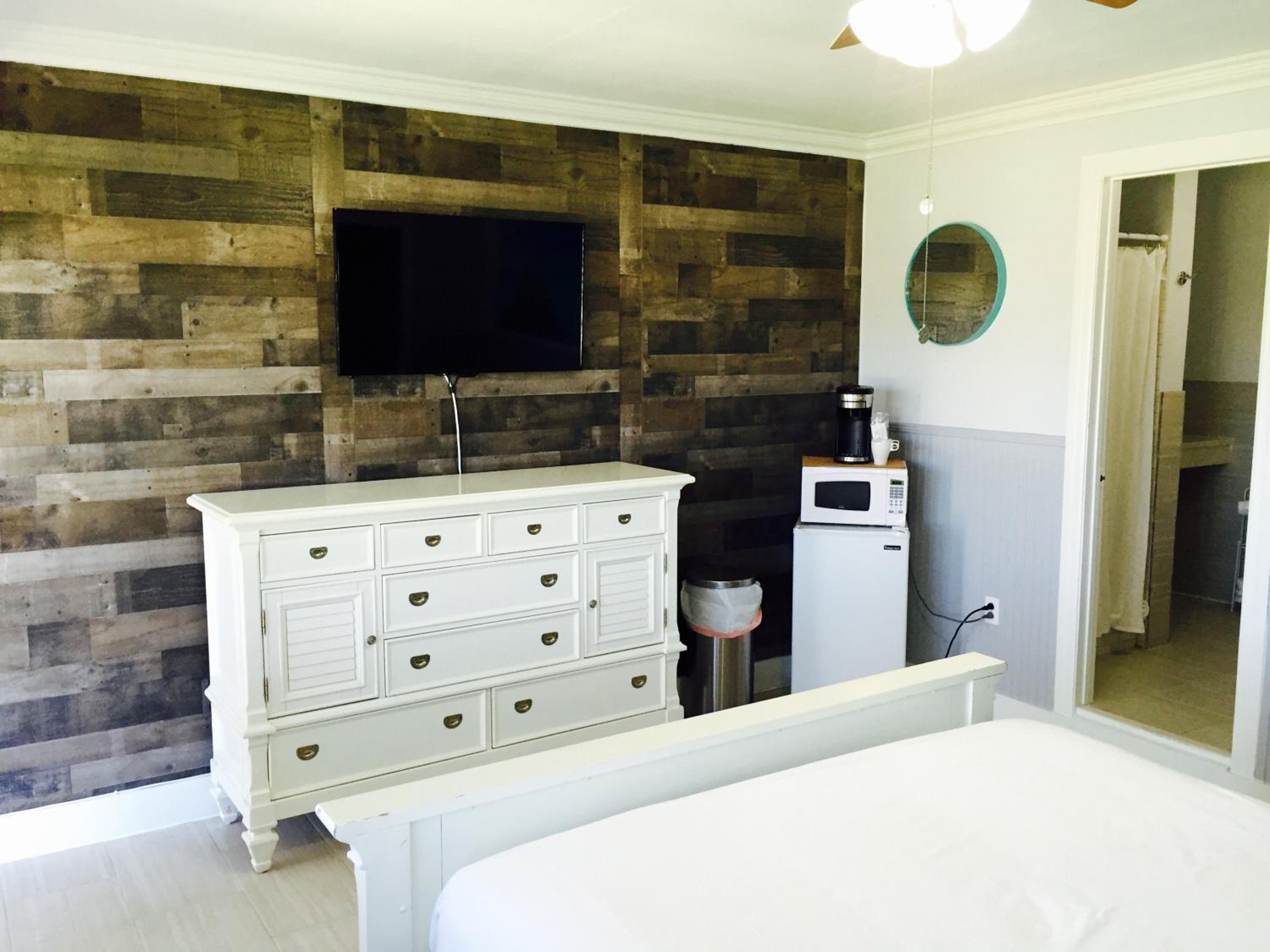 Standard Queen Room - Photo 4
