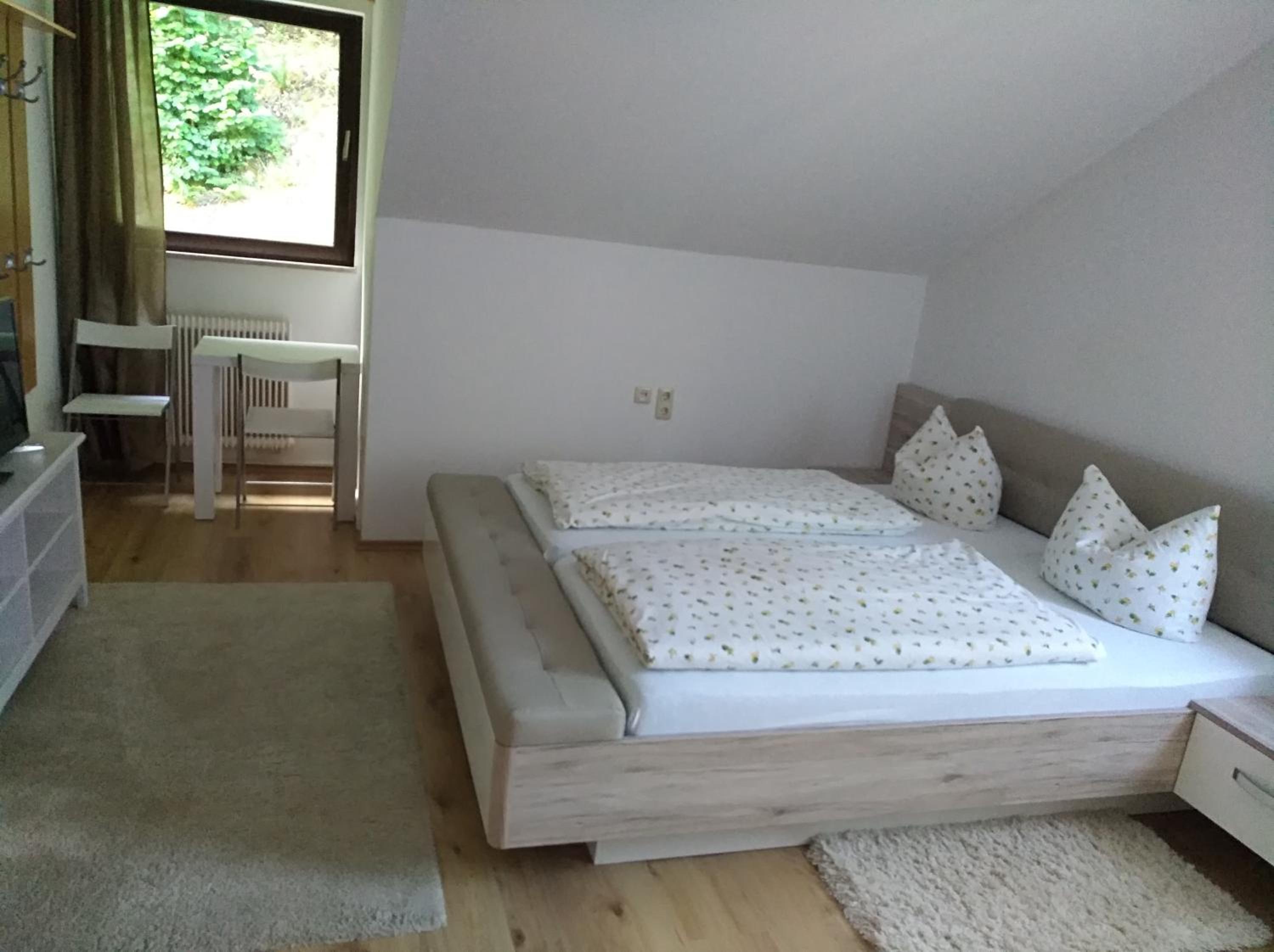 Double Room - Photo 12