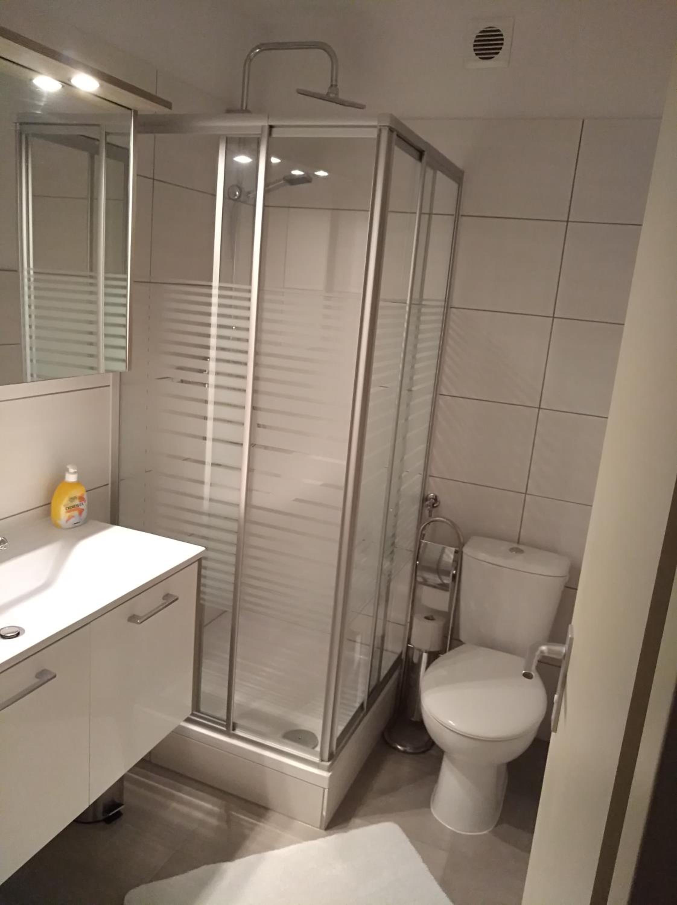 Double Room - Photo 14