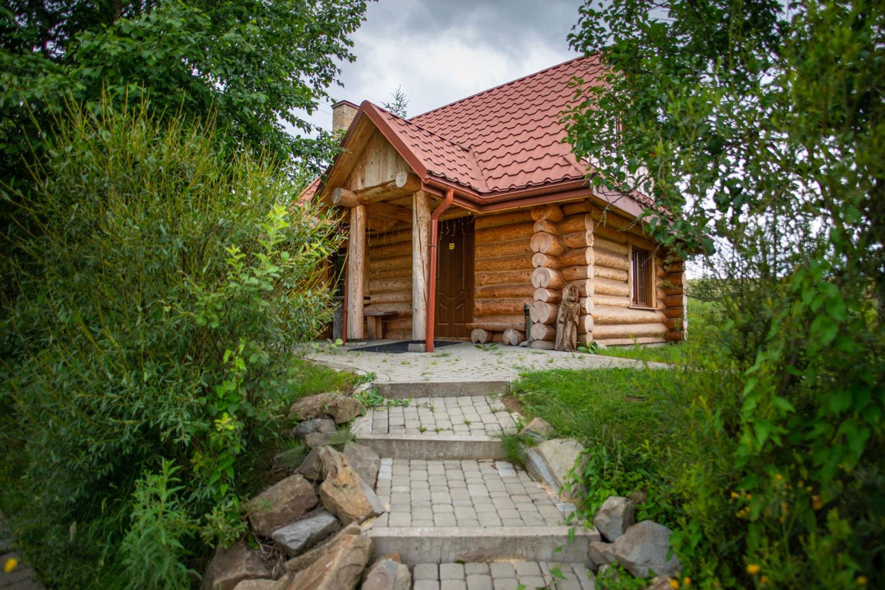 Two-Bedroom House - Photo 3