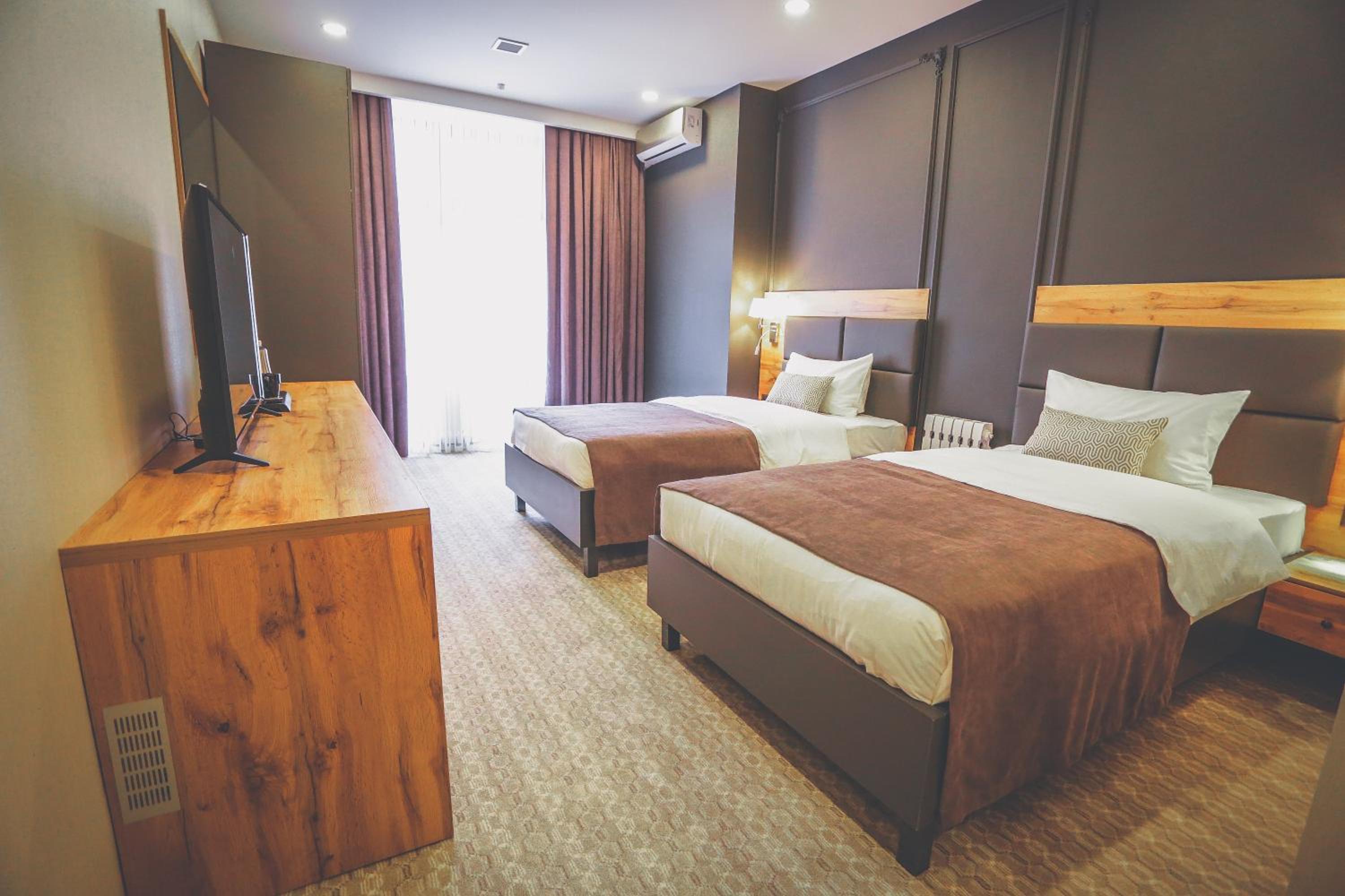 Standard Twin Room with Garden View photo 2