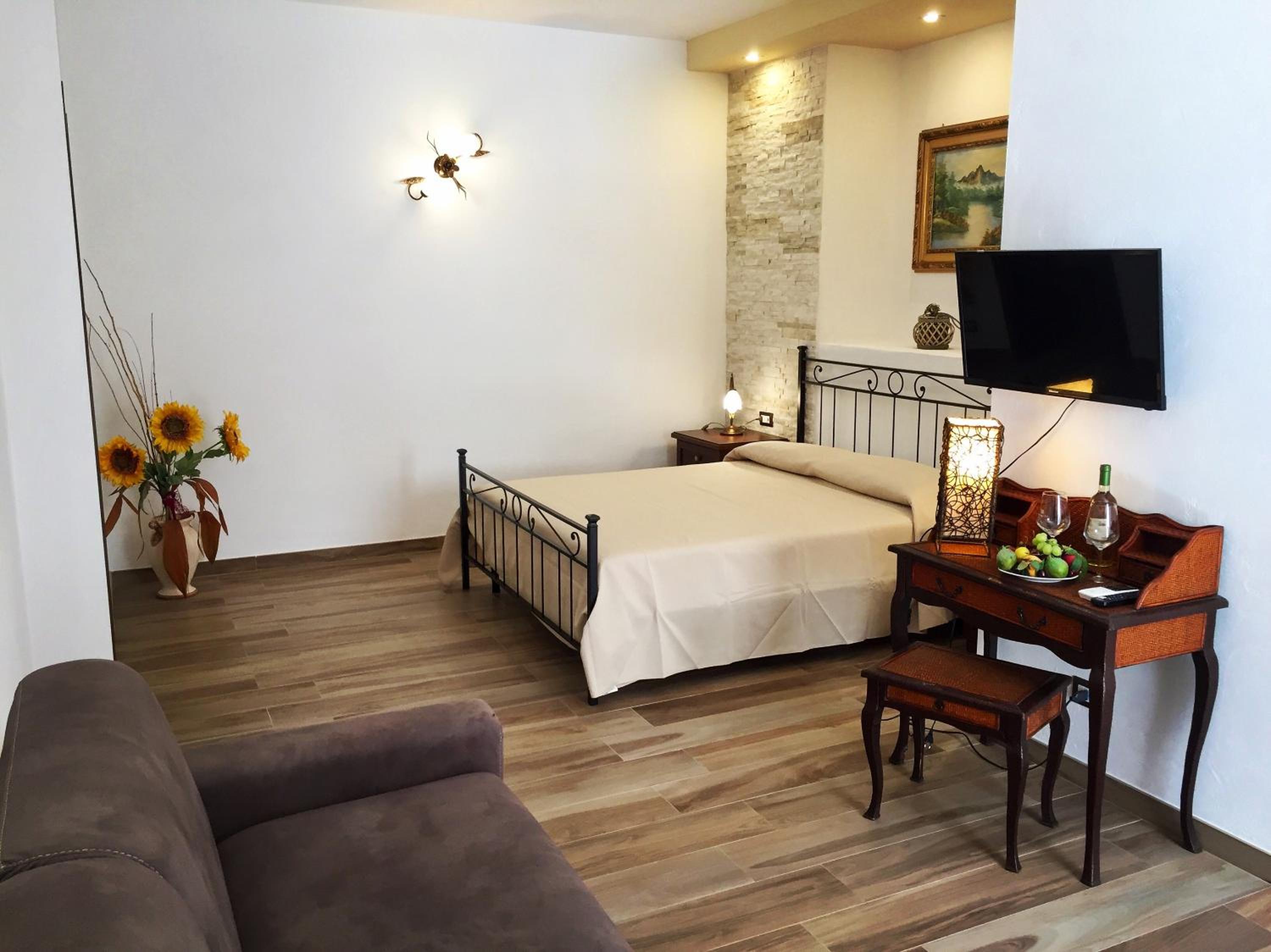 Superior Double Room - Photo 4