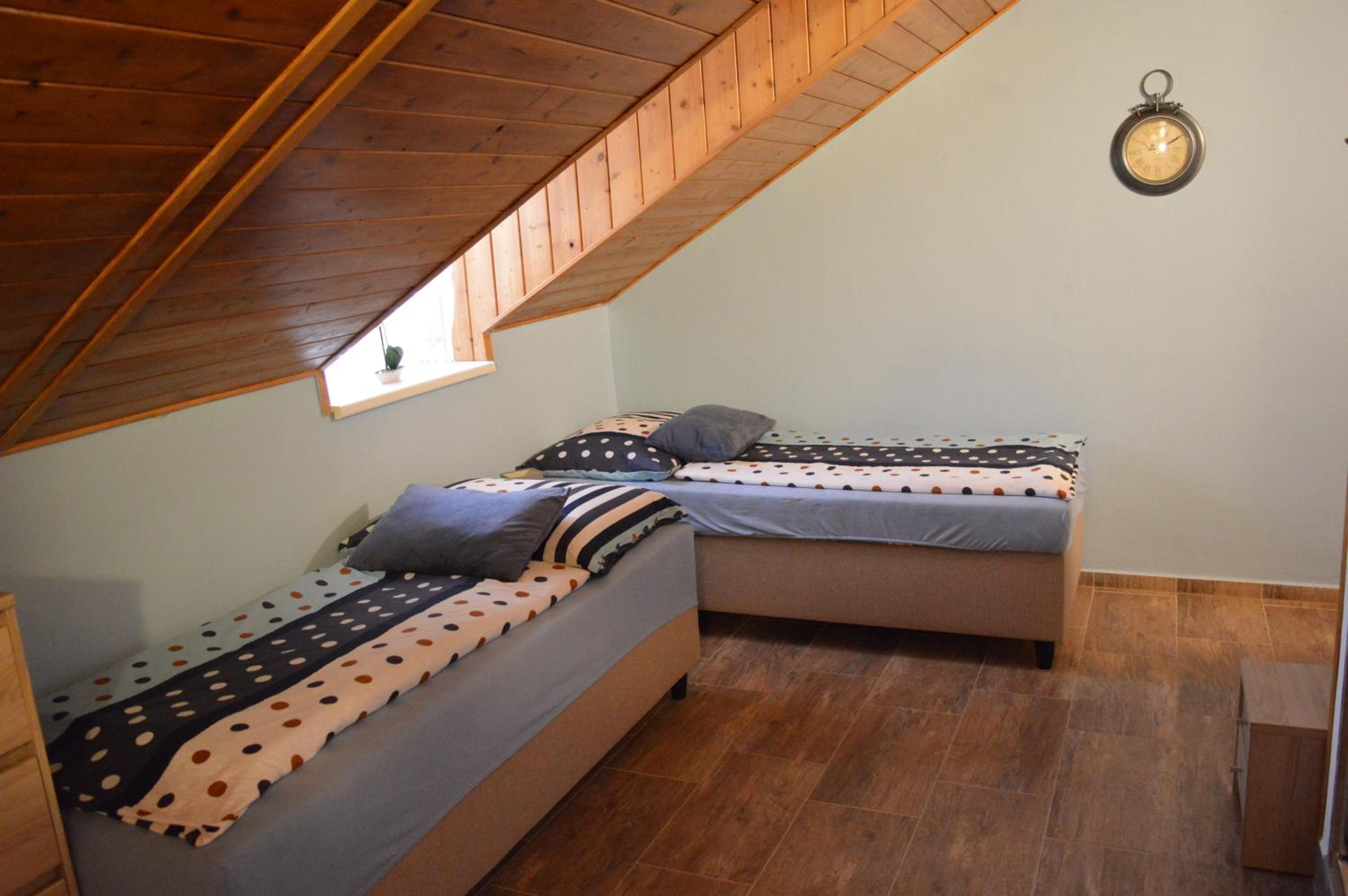 Quadruple Room - Disability Access photo 1