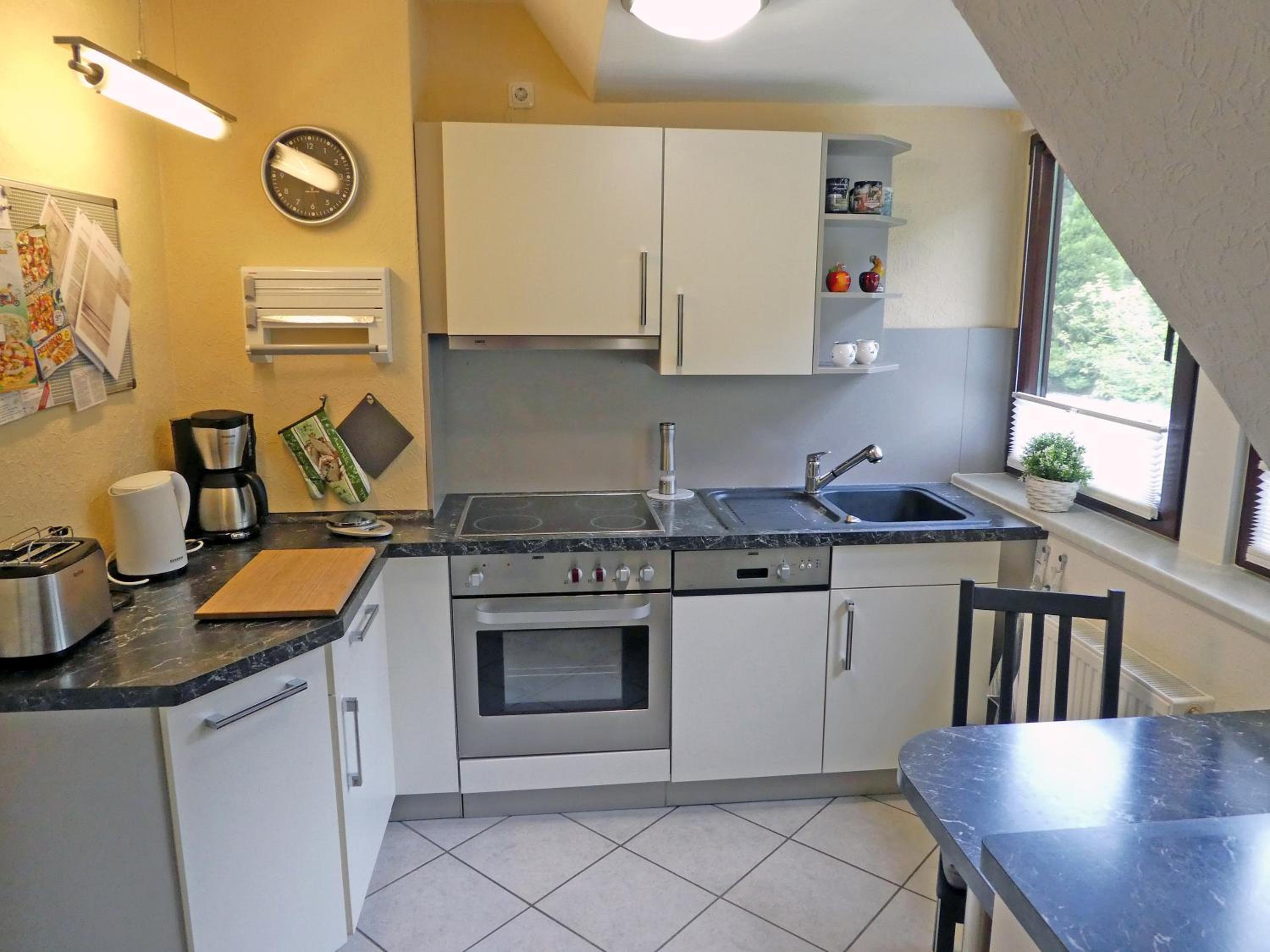 Apartment with Balcony - Photo 42