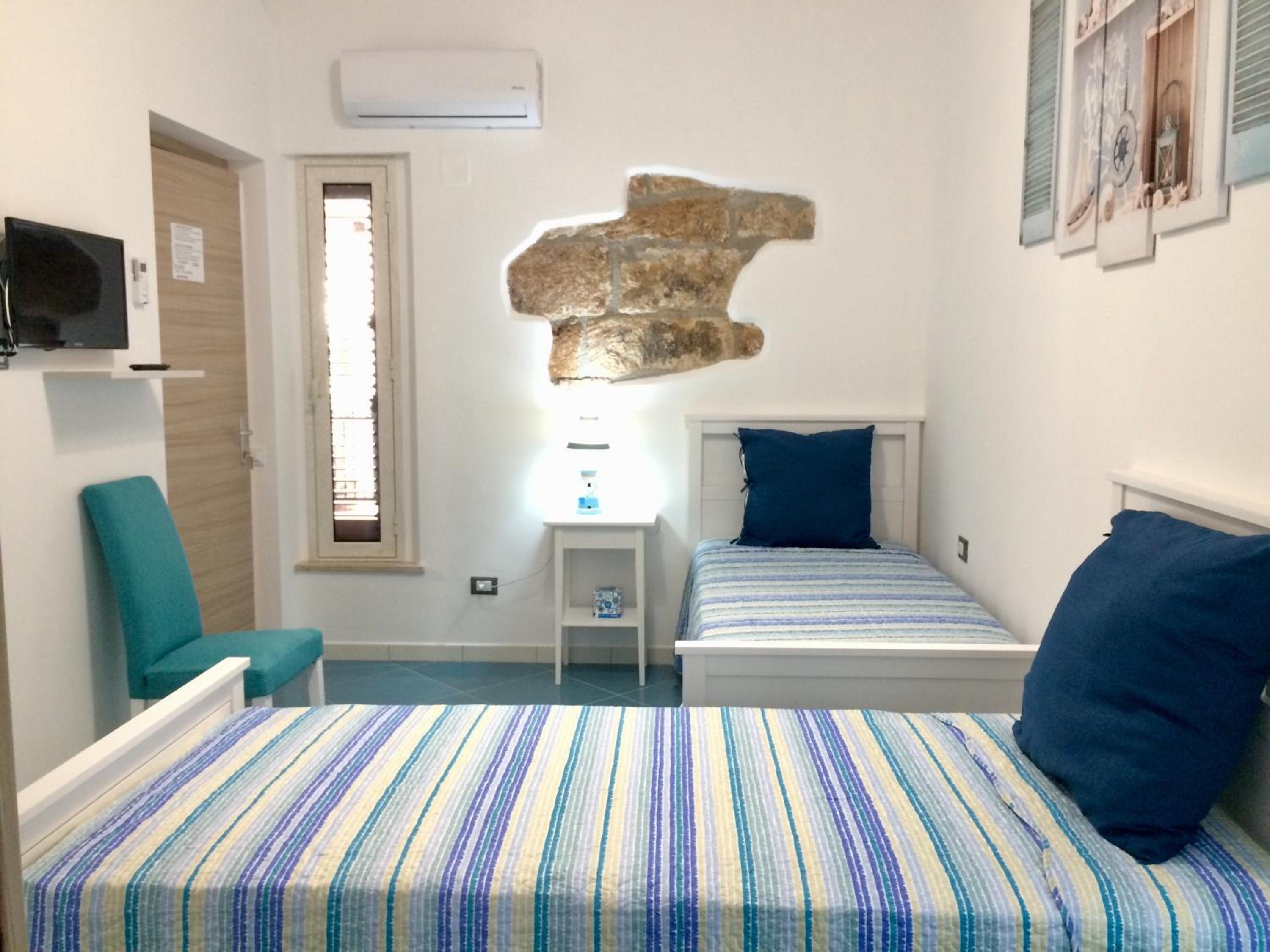 Double or Twin Room with Private Bathroom