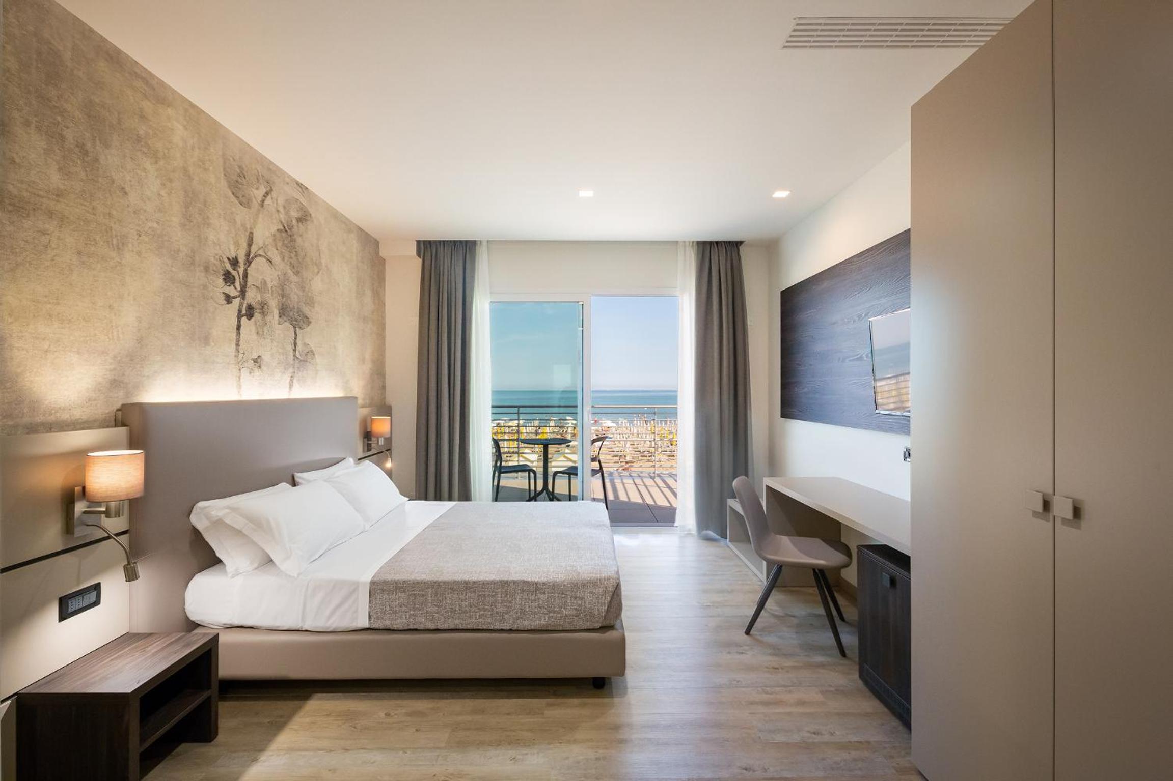 Superior Suite with Sea View photo 1