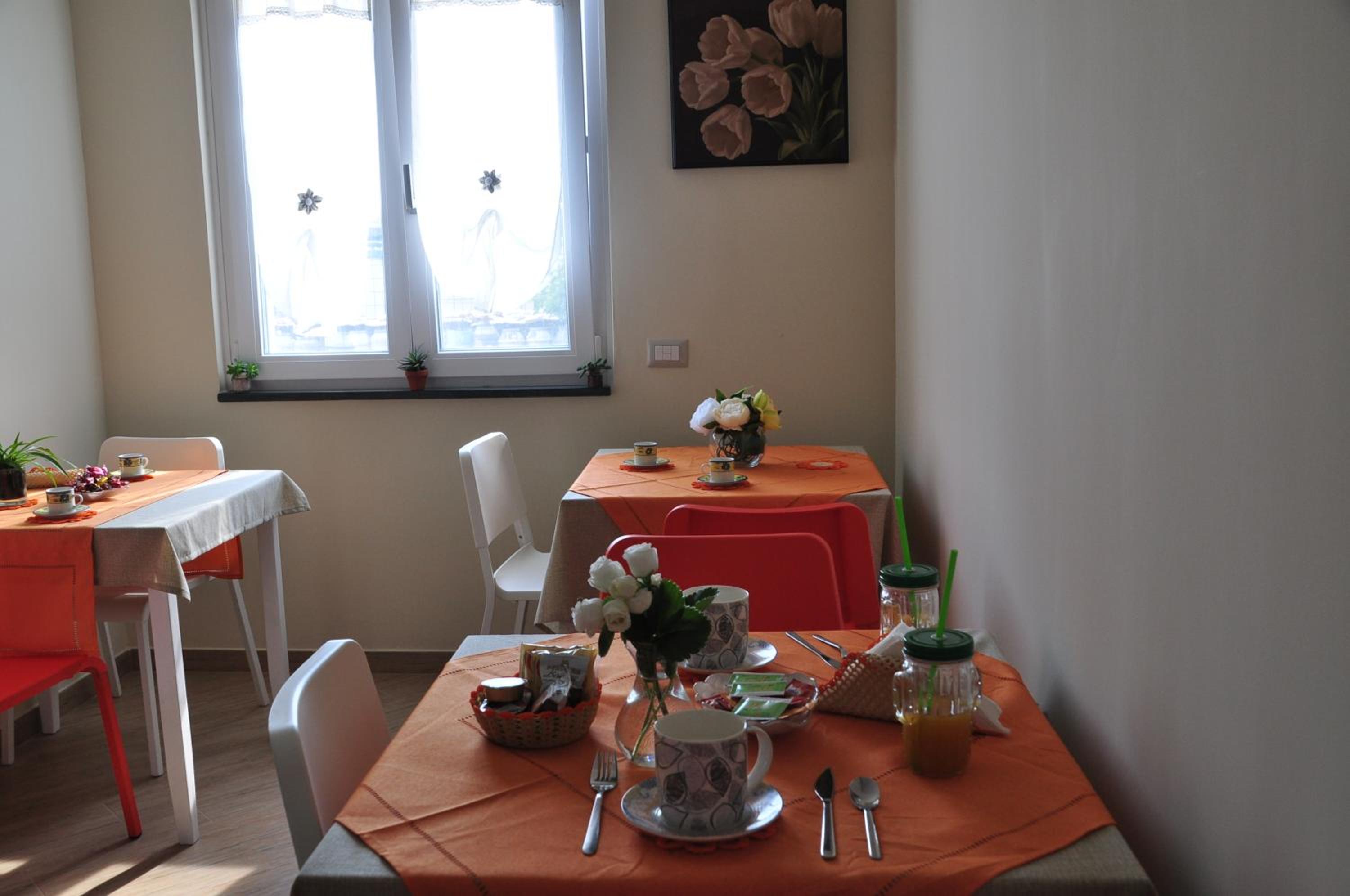 Triple Room with View - Photo 2