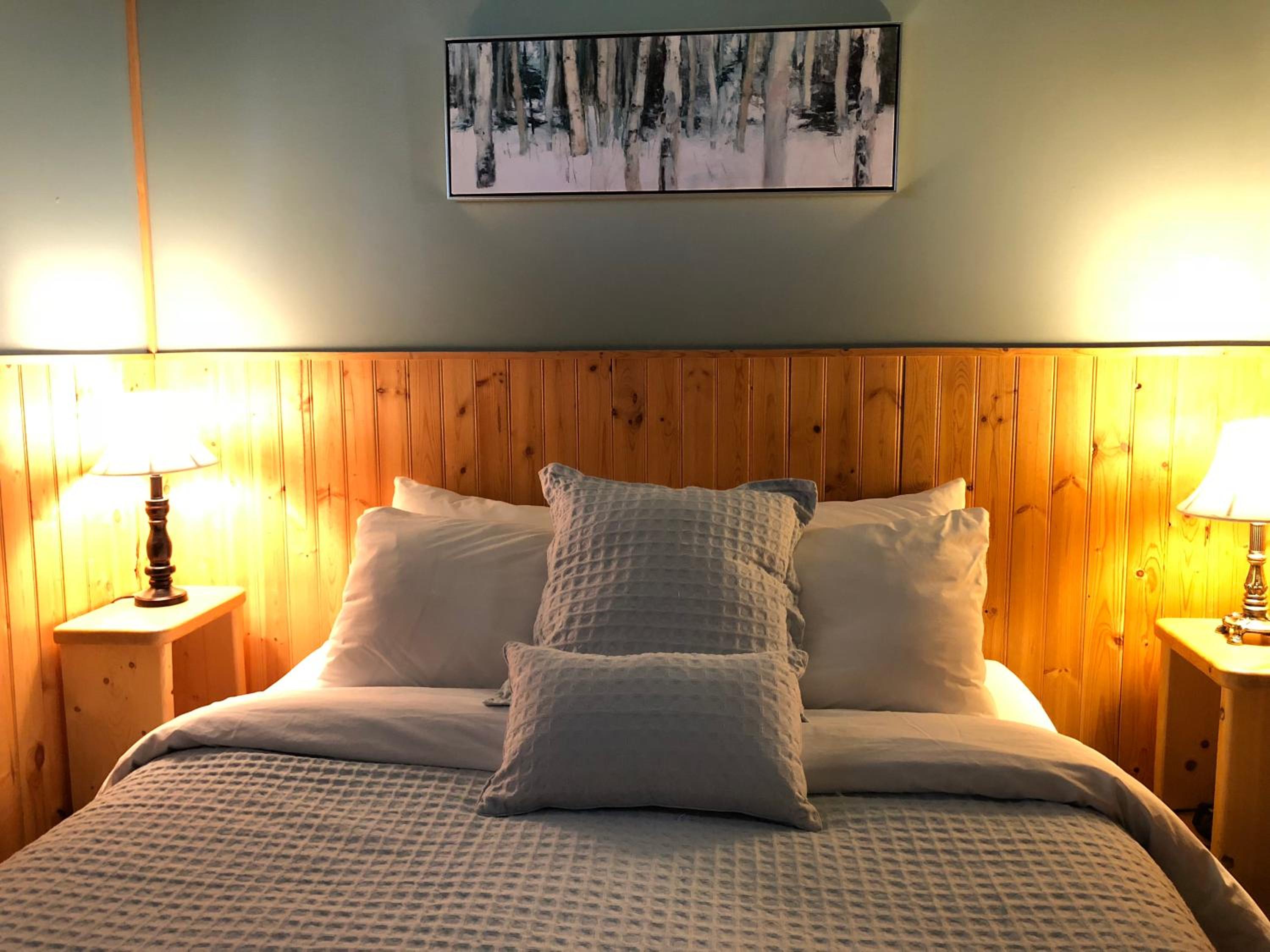 Queen Room with Kitchenette #5