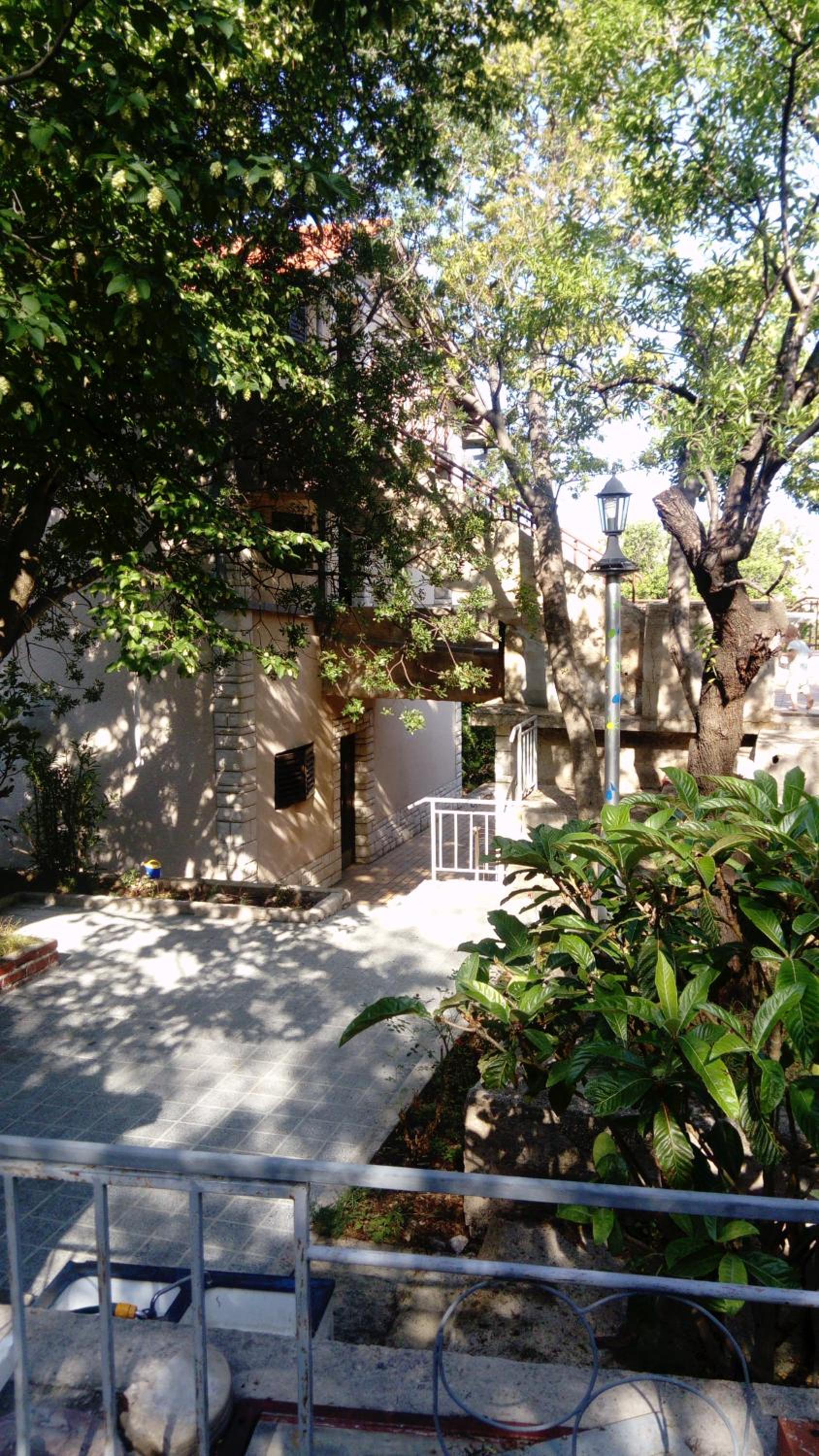 Apartment photo 3