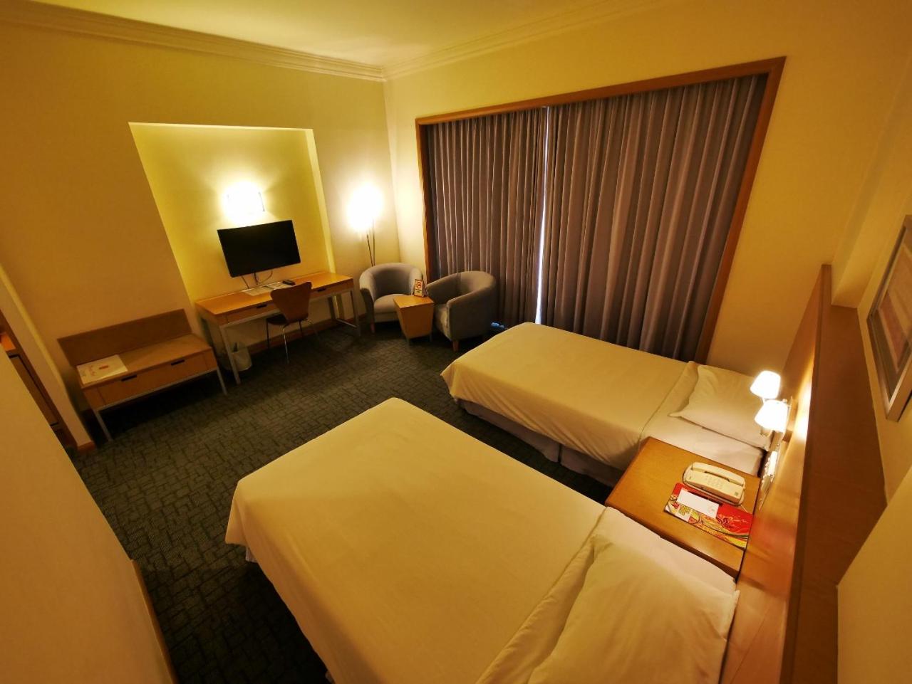 Superior Twin Room - Photo 4