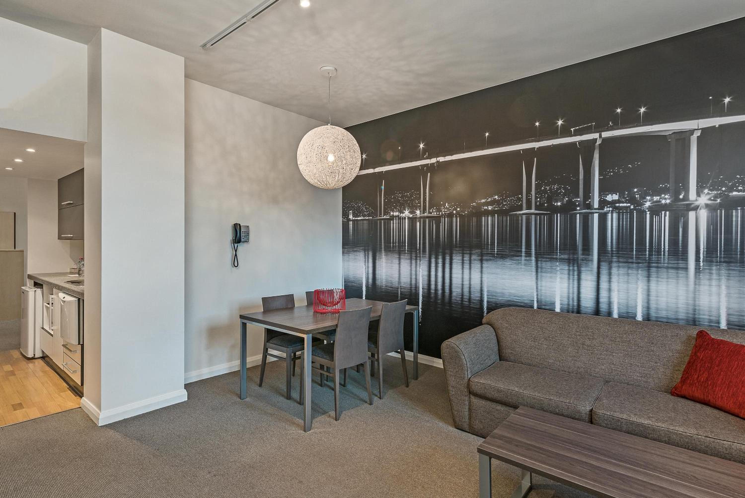 Family apartment thumbnail 5