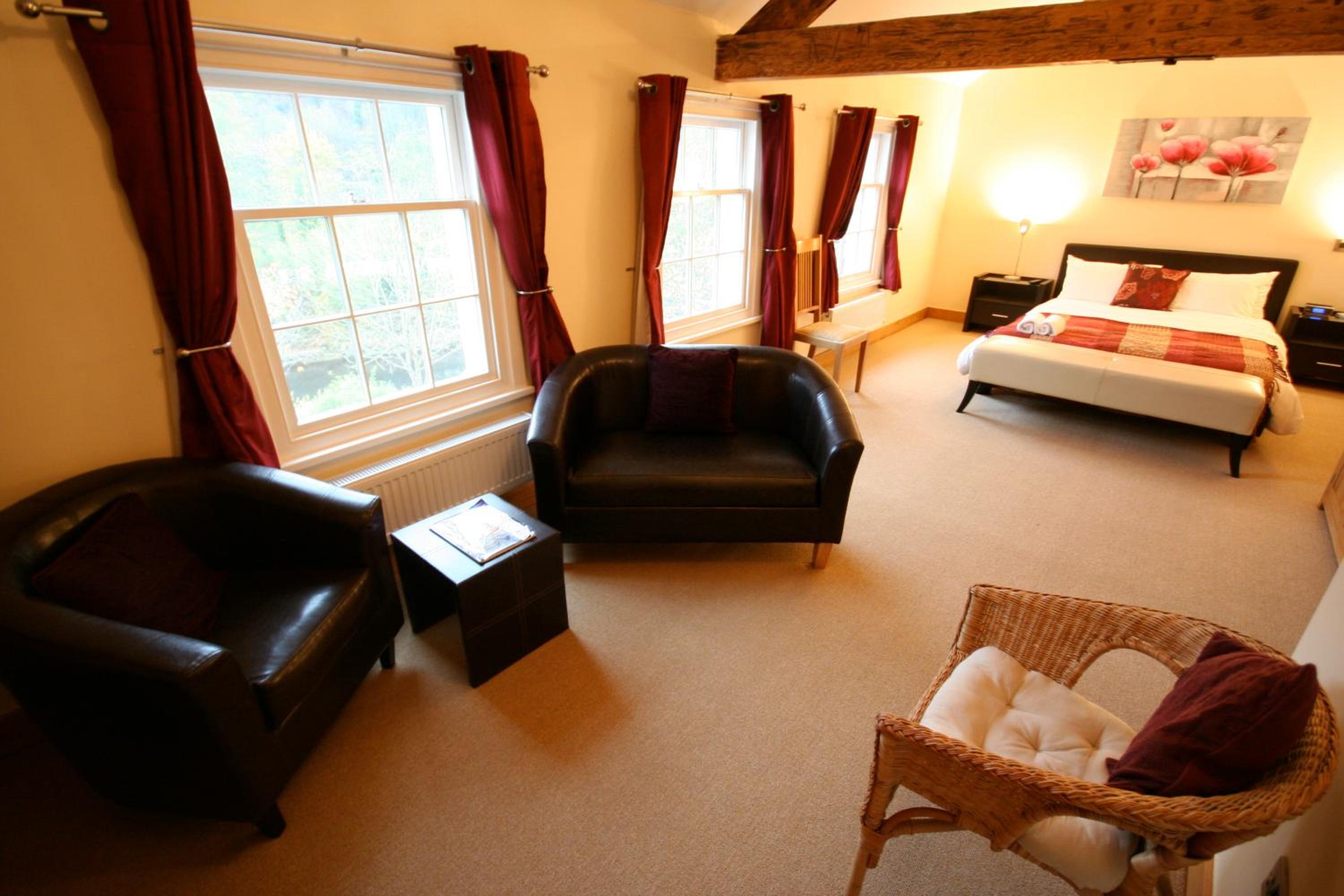 King Room with Lake View - Photo 35