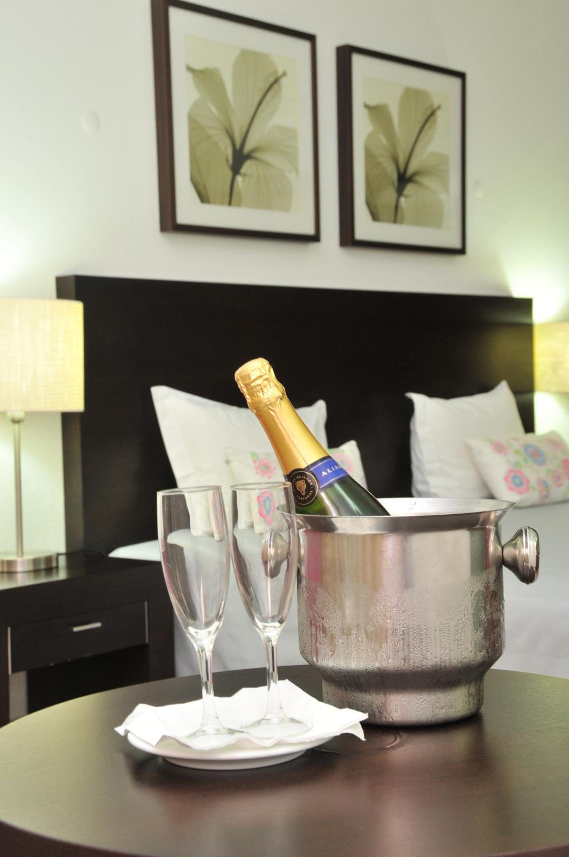 Double Room - Photo 5
