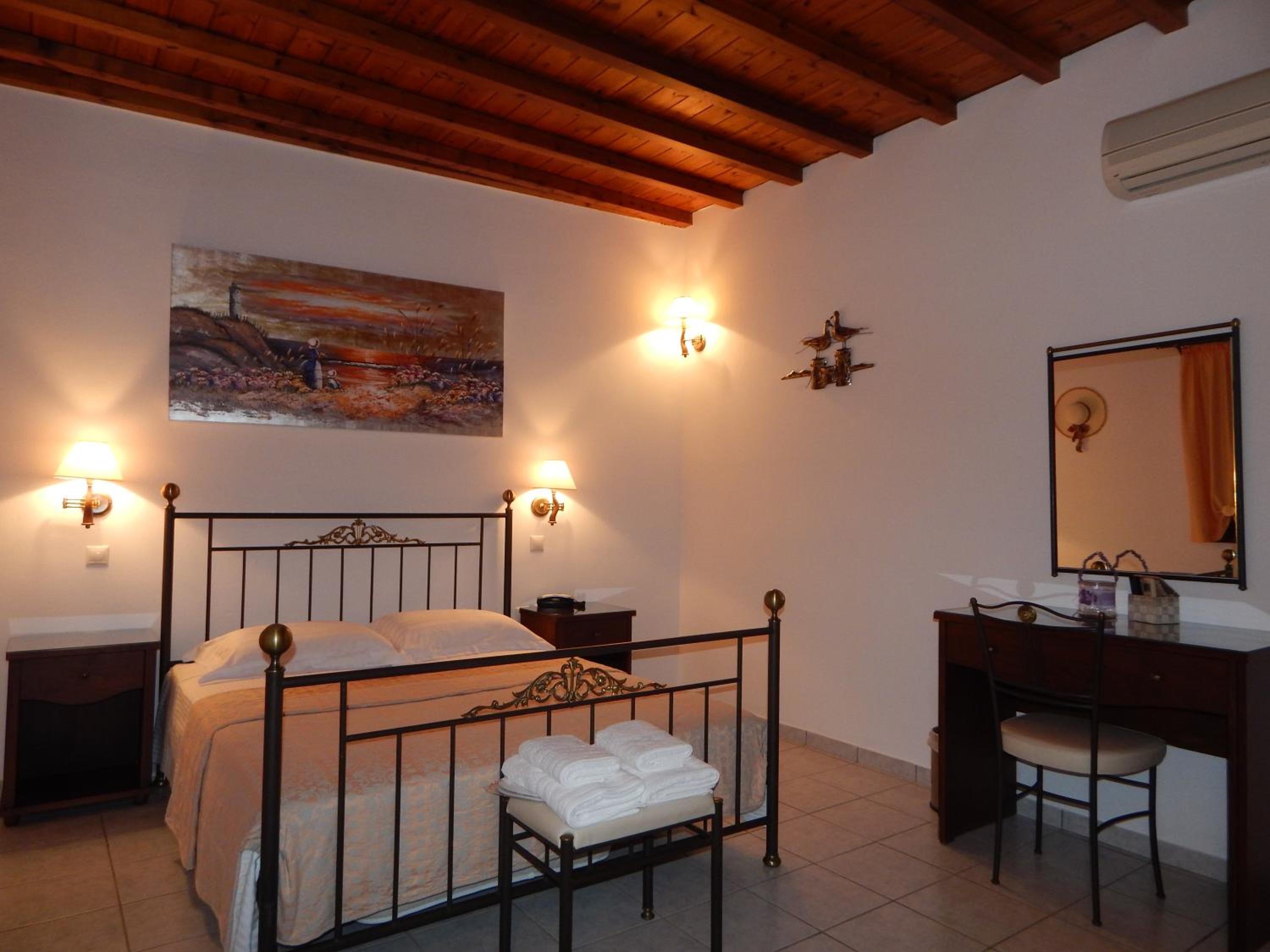 Standard Triple Room with Sea View photo 3