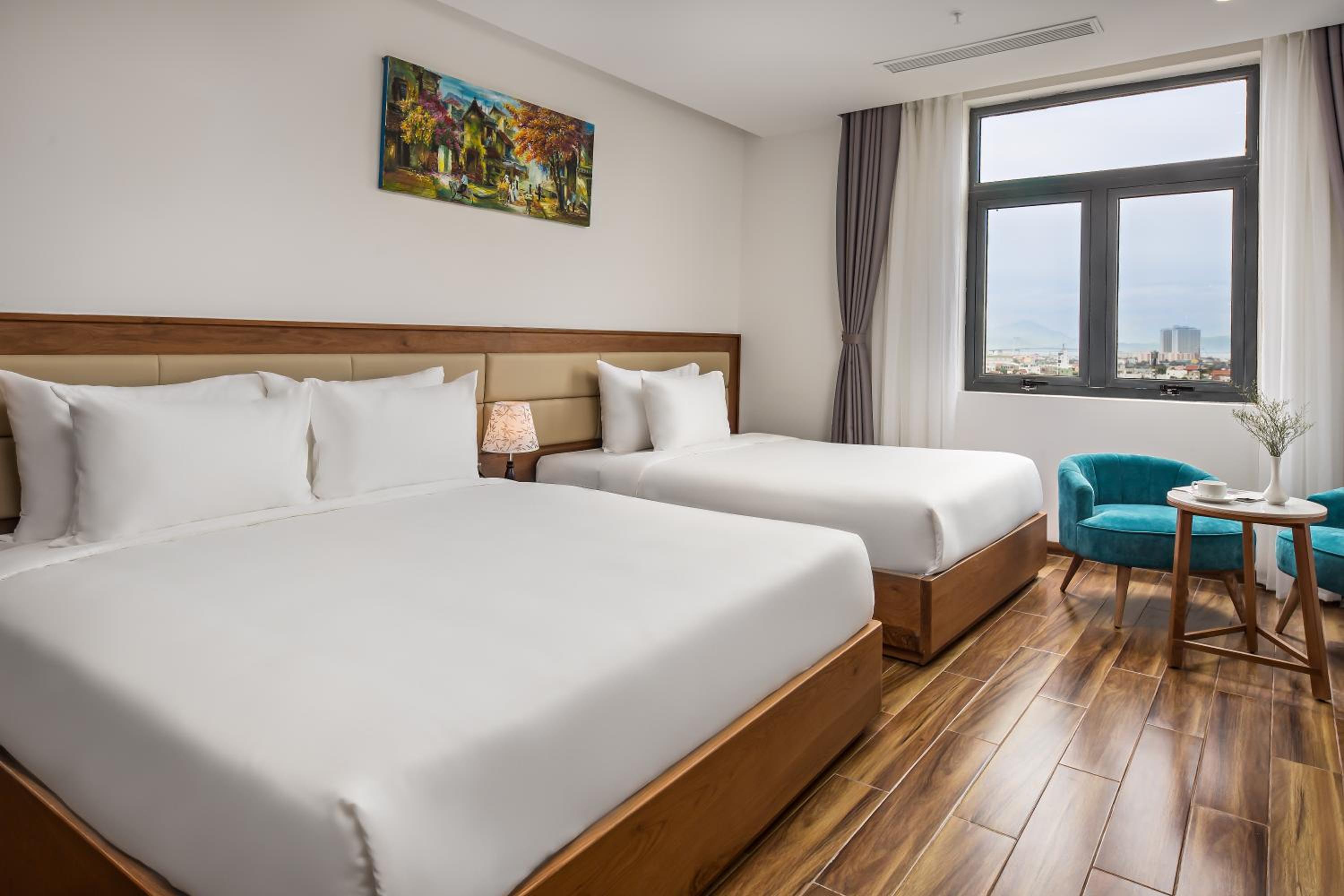 Triple Room With City View