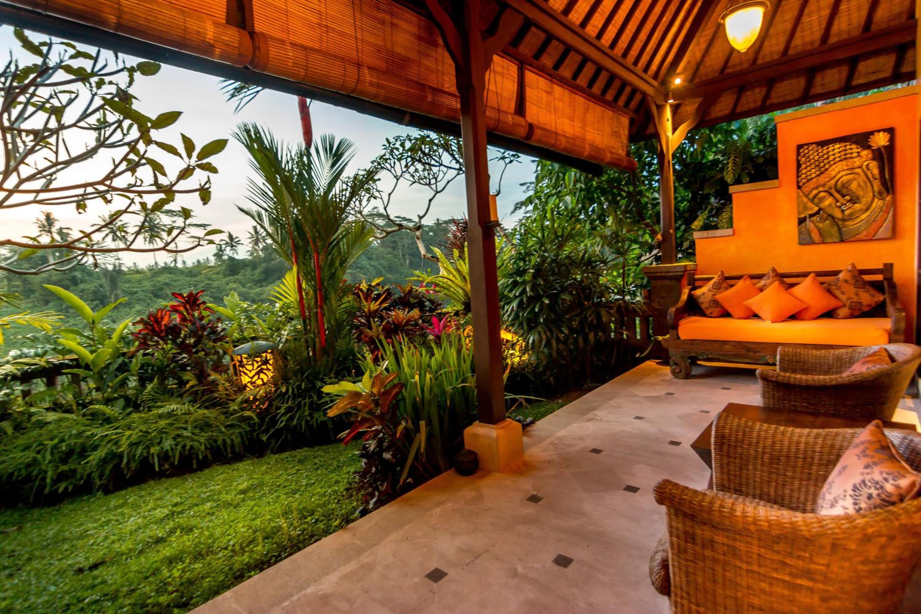 Exclusive Presidential Villa with Free Benefit photo 2