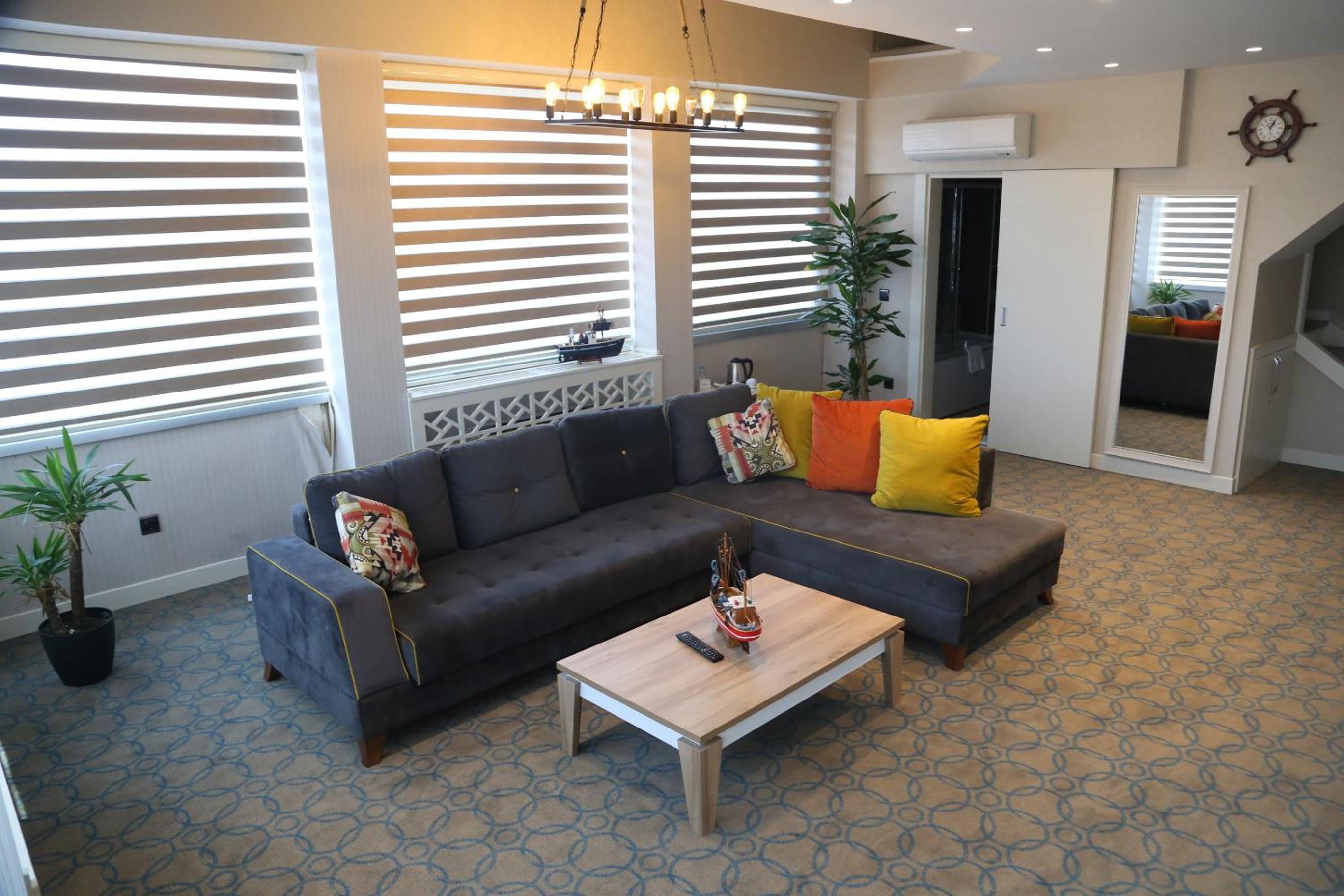 Duplex Suite - Photo 5