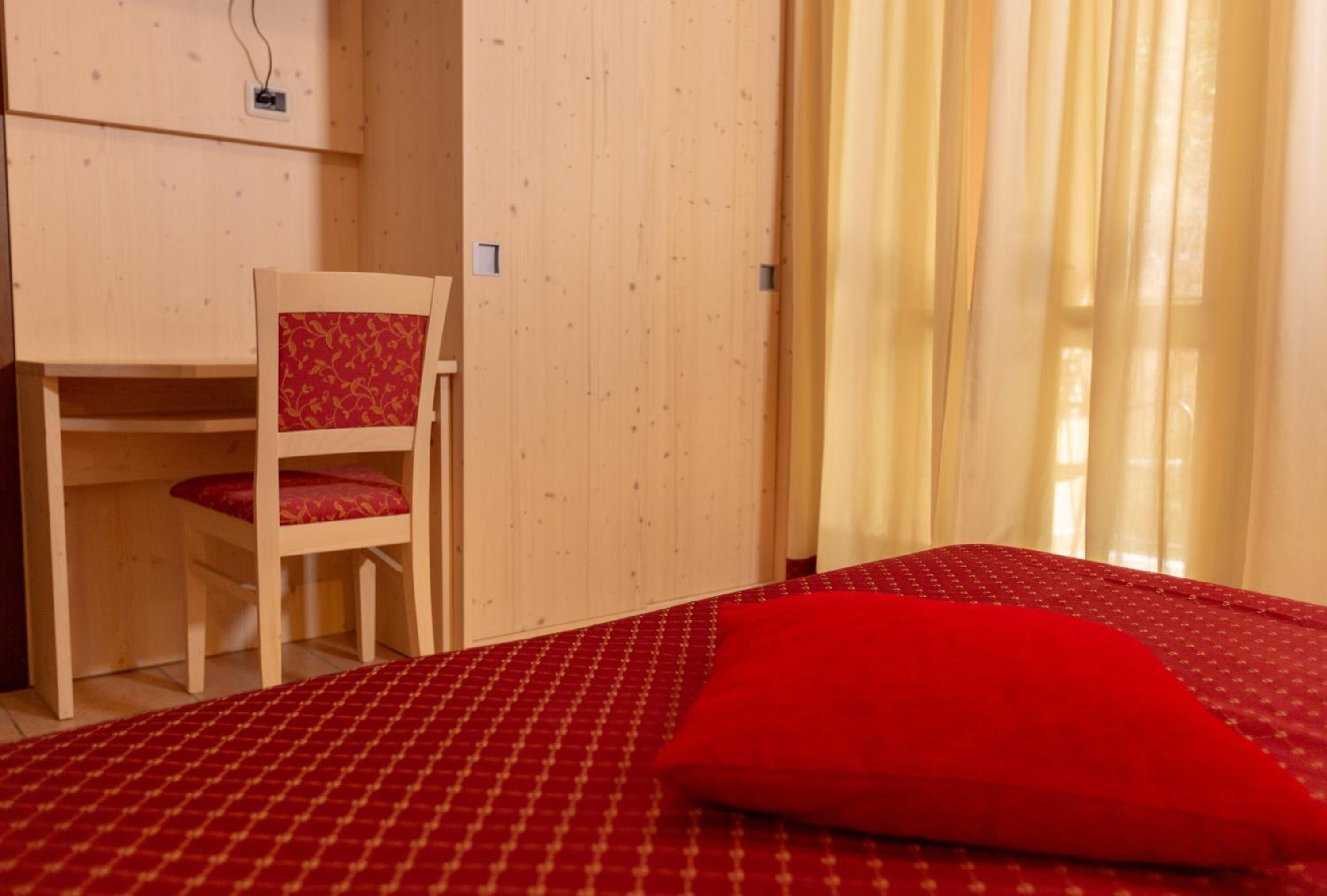 Triple Room - Photo 7