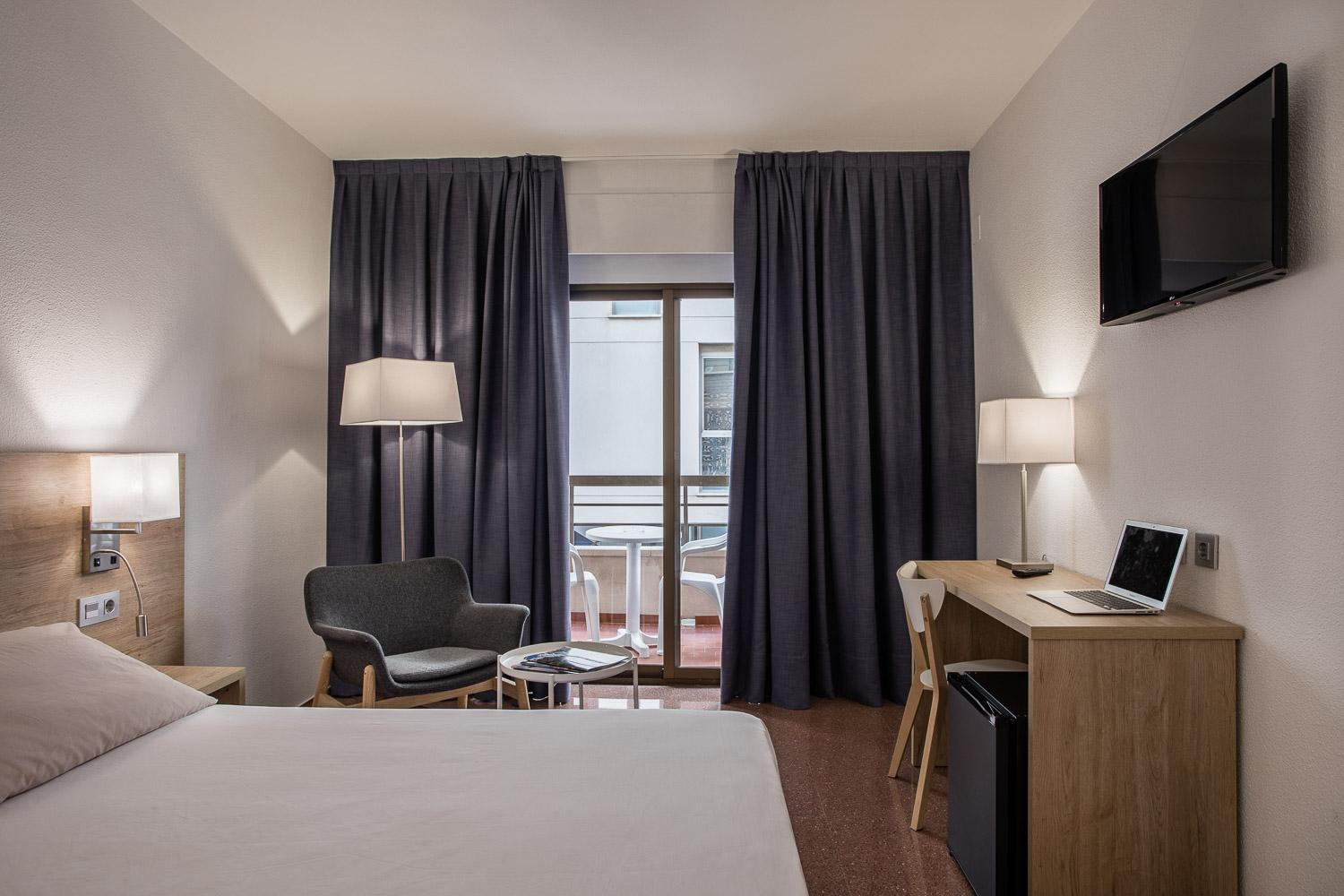 Double or Twin Room (1 Adult) - Photo 13
