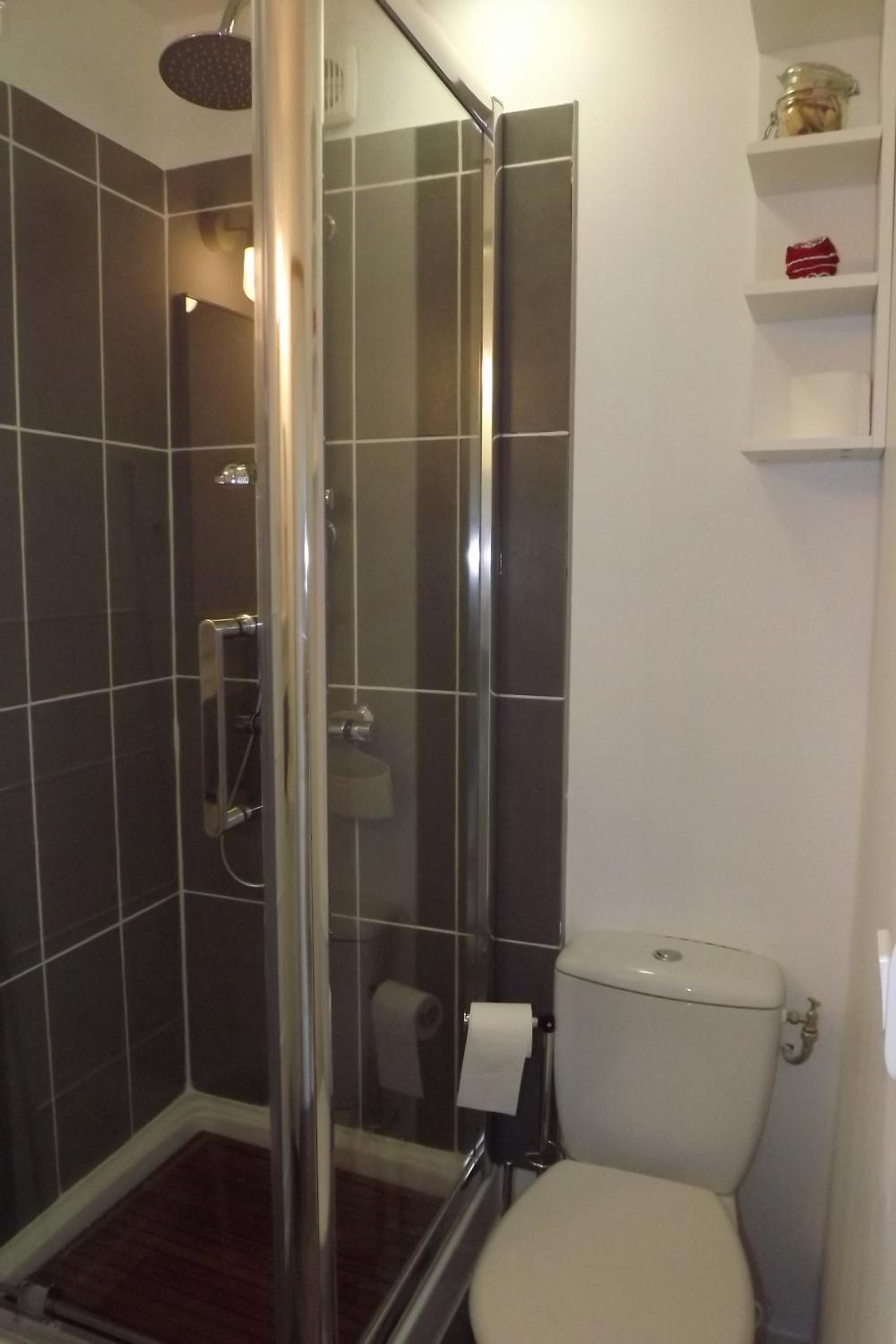 Double Room with Private Bathroom photo 2