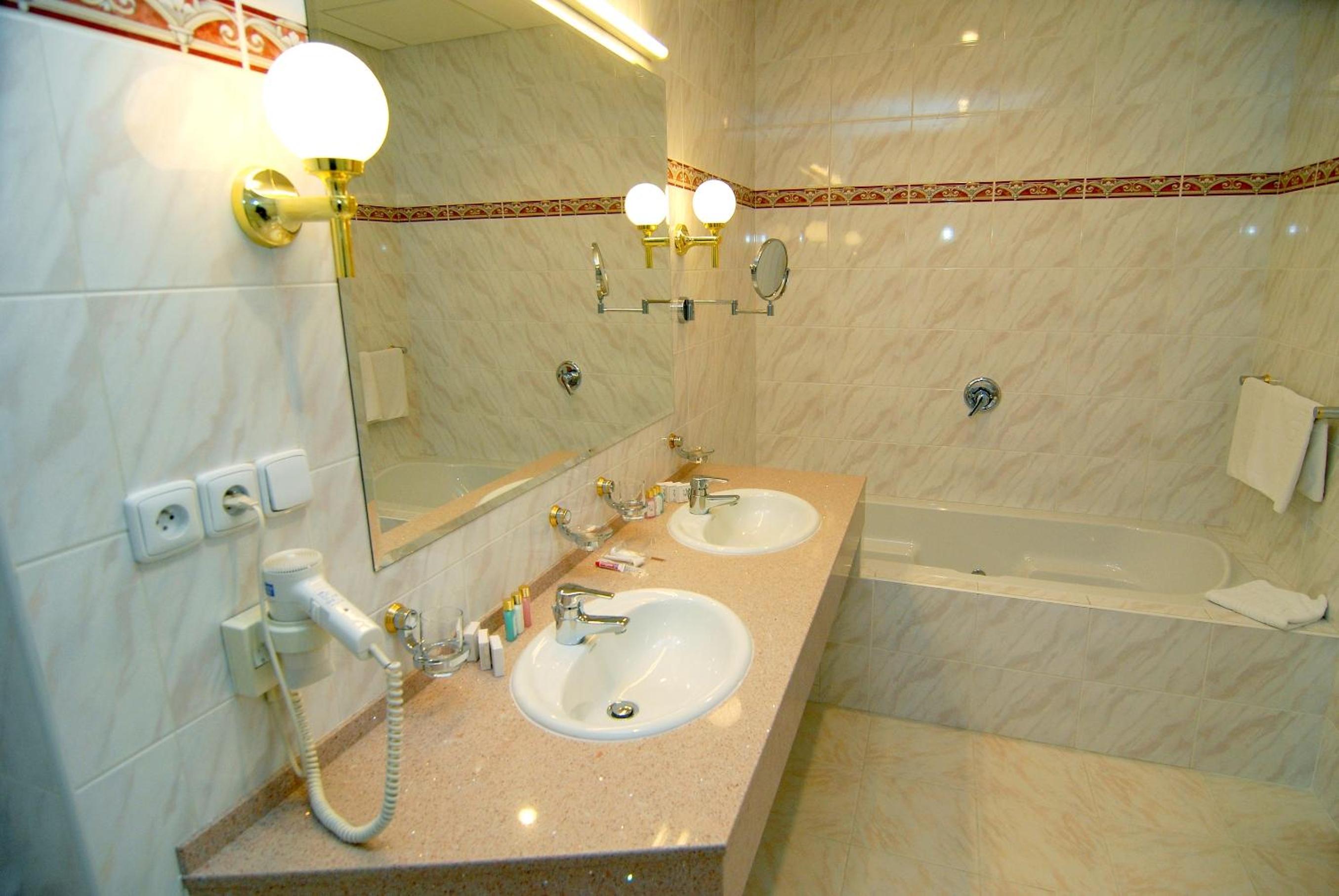 Available room