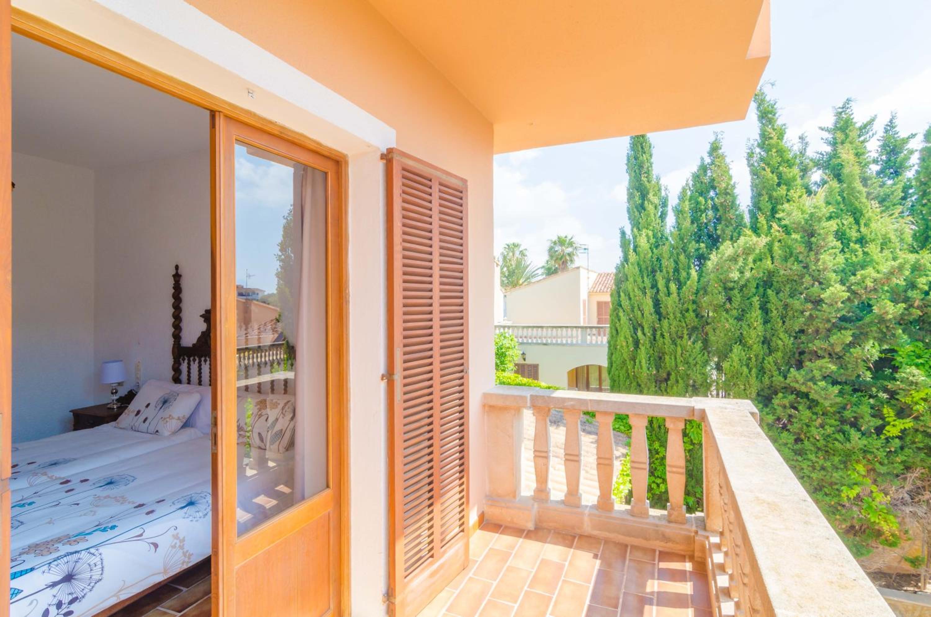 Four-Bedroom Villa photo 2