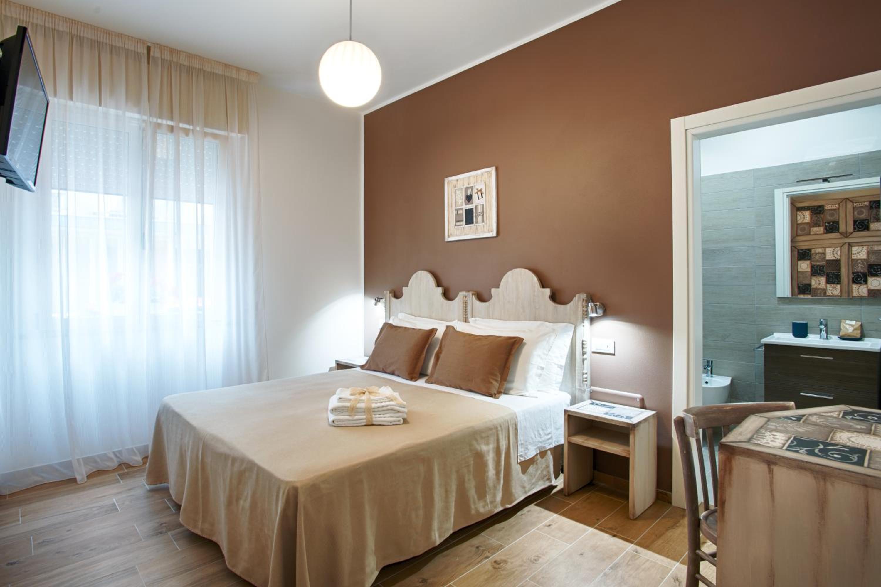 Standard Double Room photo 2