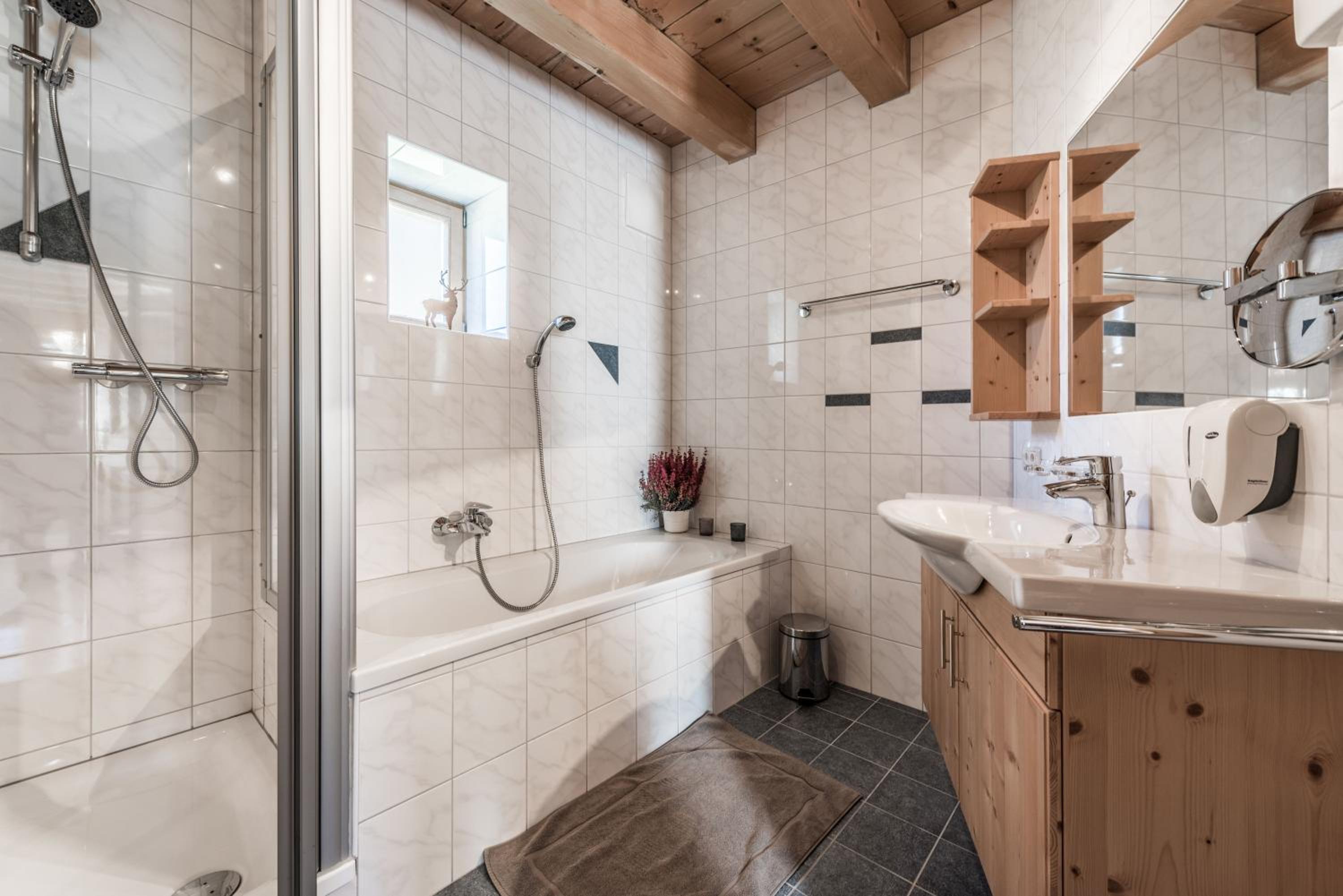 Four-Bedroom Chalet photo 2